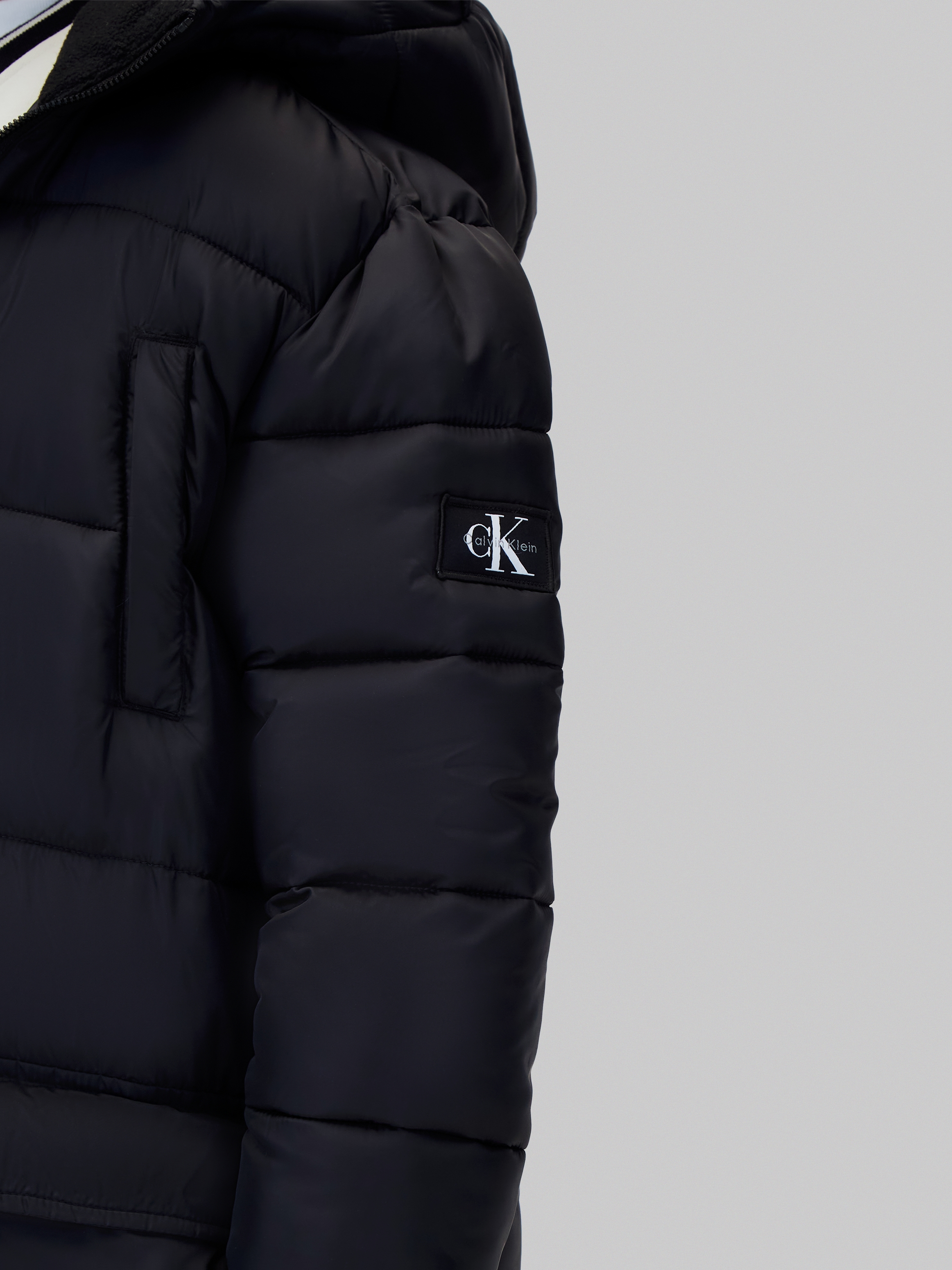 Calvin Klein Steppmantel »CK ESSENTIAL PARKA PUFFER« Regular fit mit Kapuze