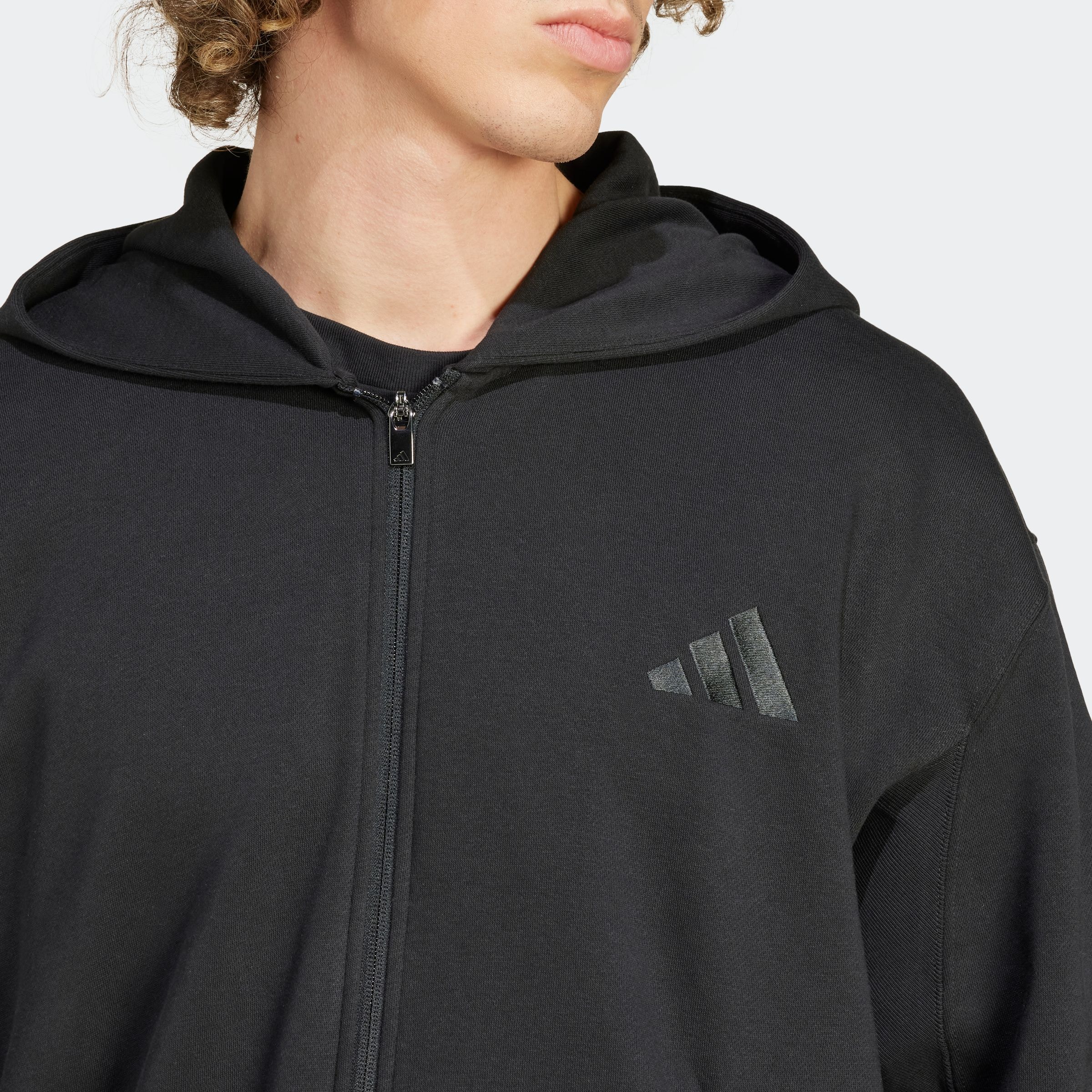 adidas Sportswear Kapuzensweatshirt »M A SZN FL FZ«, Kapuzenjacke mit Reißverschluss
