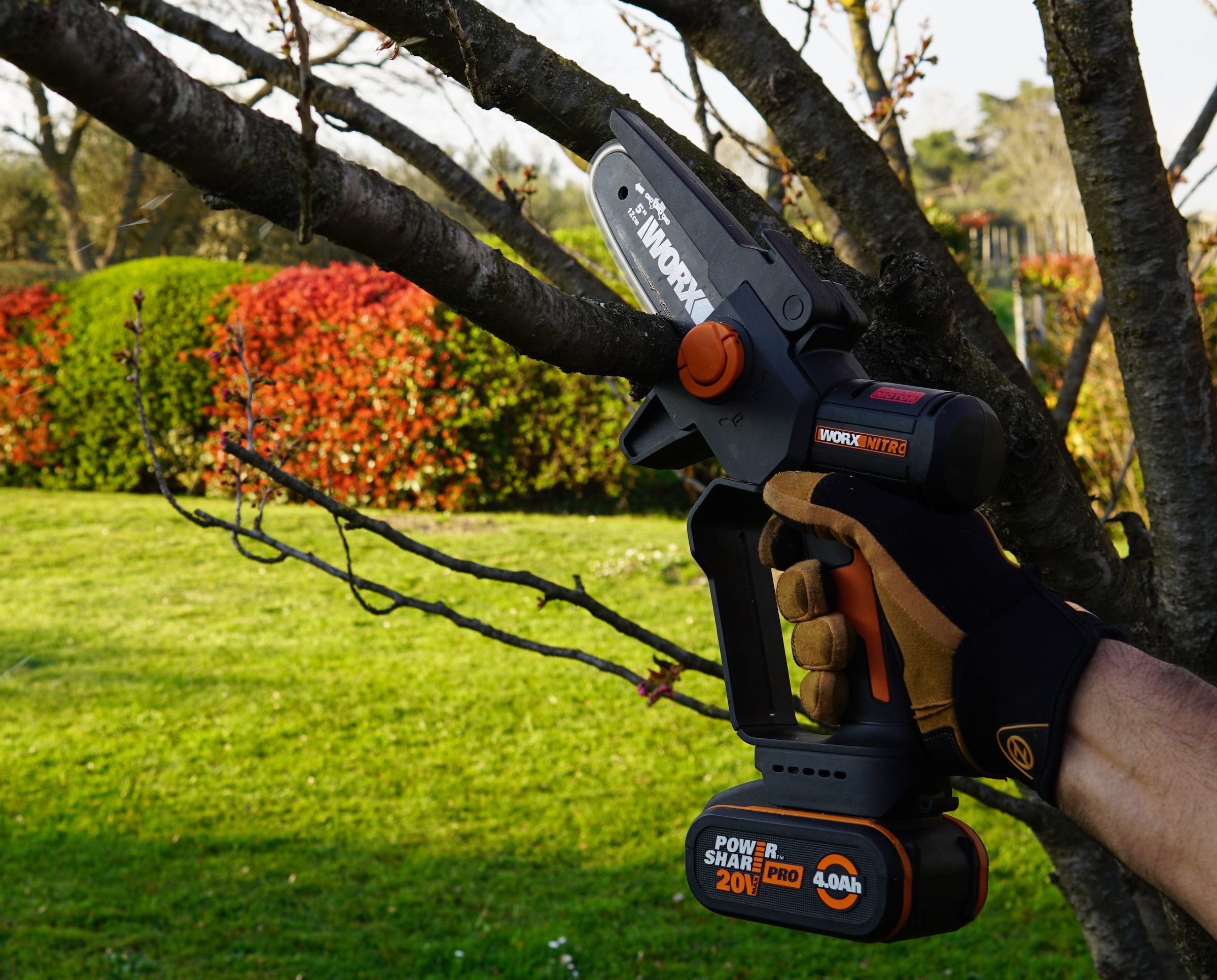 Worx Akku-Kettensäge »WG325E.9 NITRO Profi Mini«, Einhand Astsäge, Brushless Motor, ohne Akku und Ladegerät