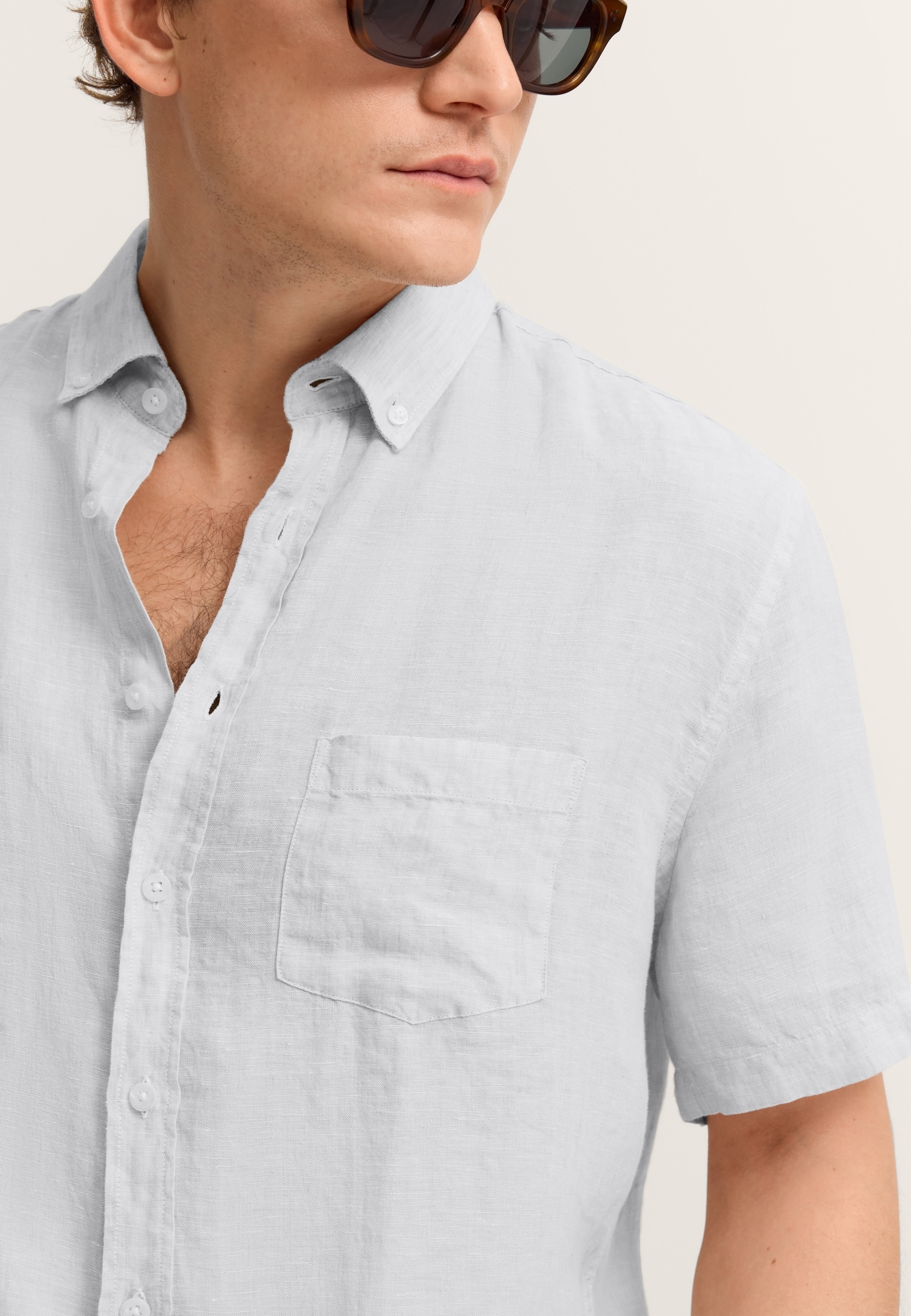 bugatti Kurzarmhemd Modern Fit aus Leinen mit Button-Down-Kragen