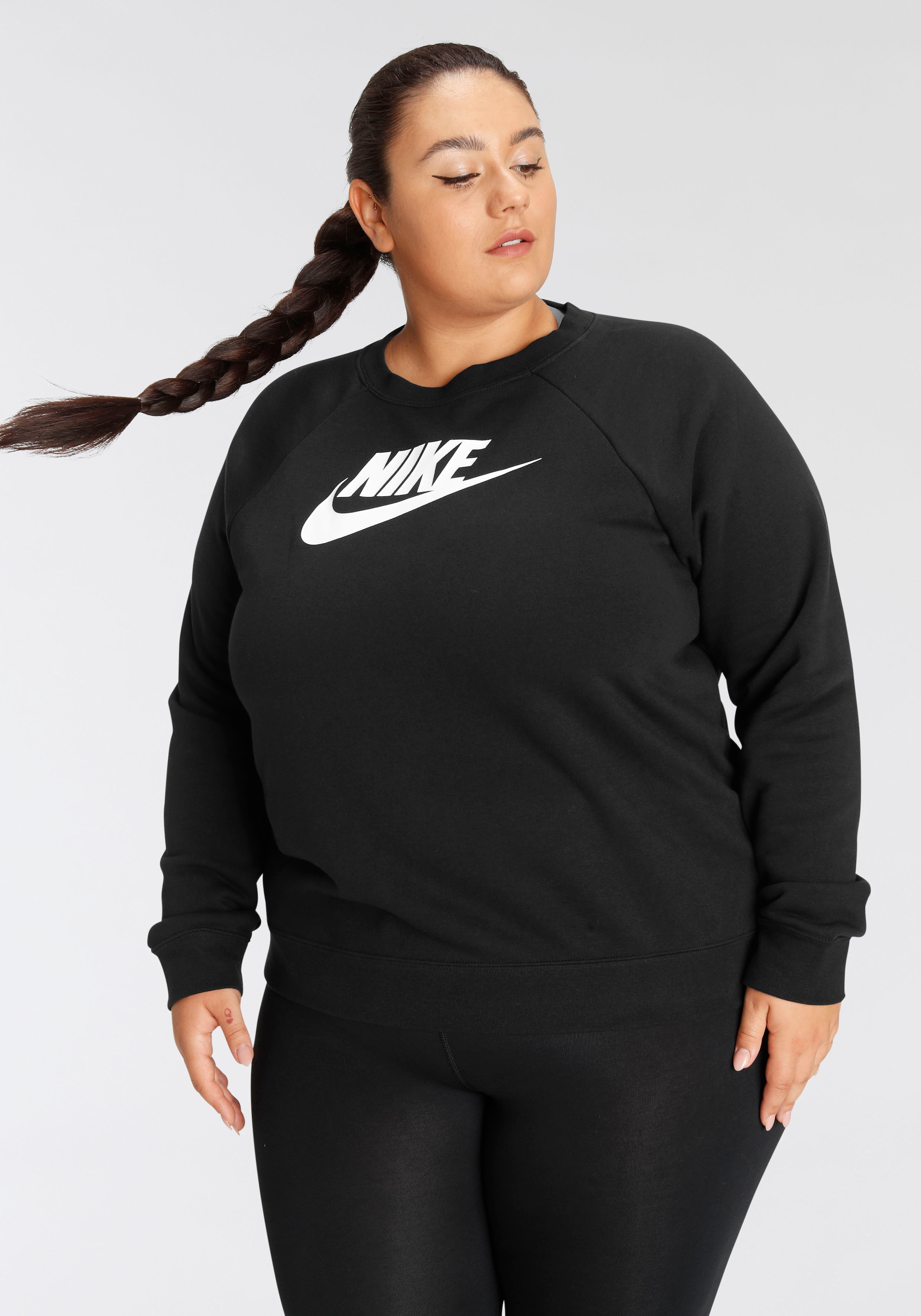 Nike Sportswear Sweatshirt "ESSENTIAL WOMENS FLEECE CREW (PLUS" günstig online kaufen