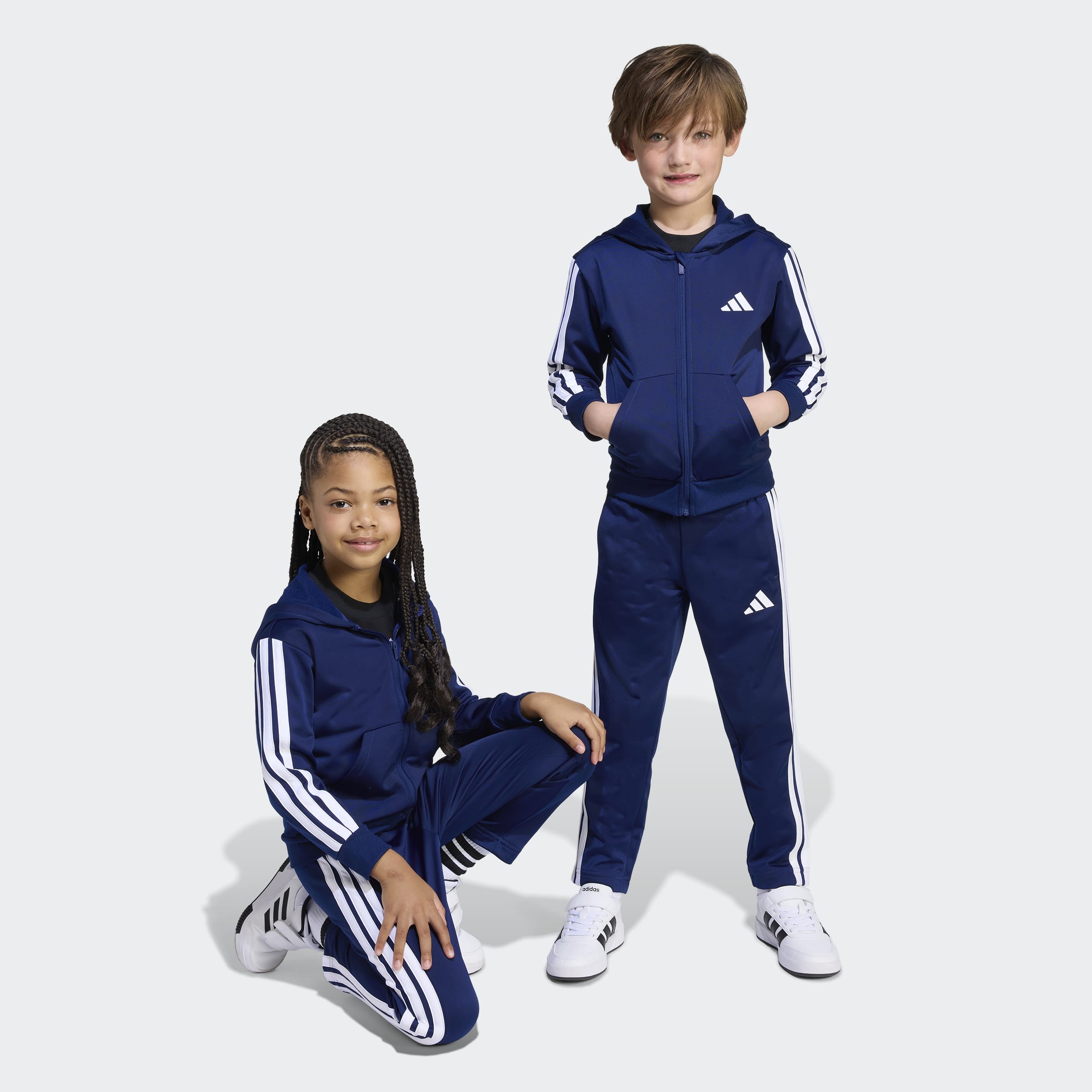 adidas Sportswear Trainingsanzug "ESSENTIALS KIDS" 2 Stk. mit 3-Streifen, aus weichem Trikotstoff, mit CLIMACOOL Technologie