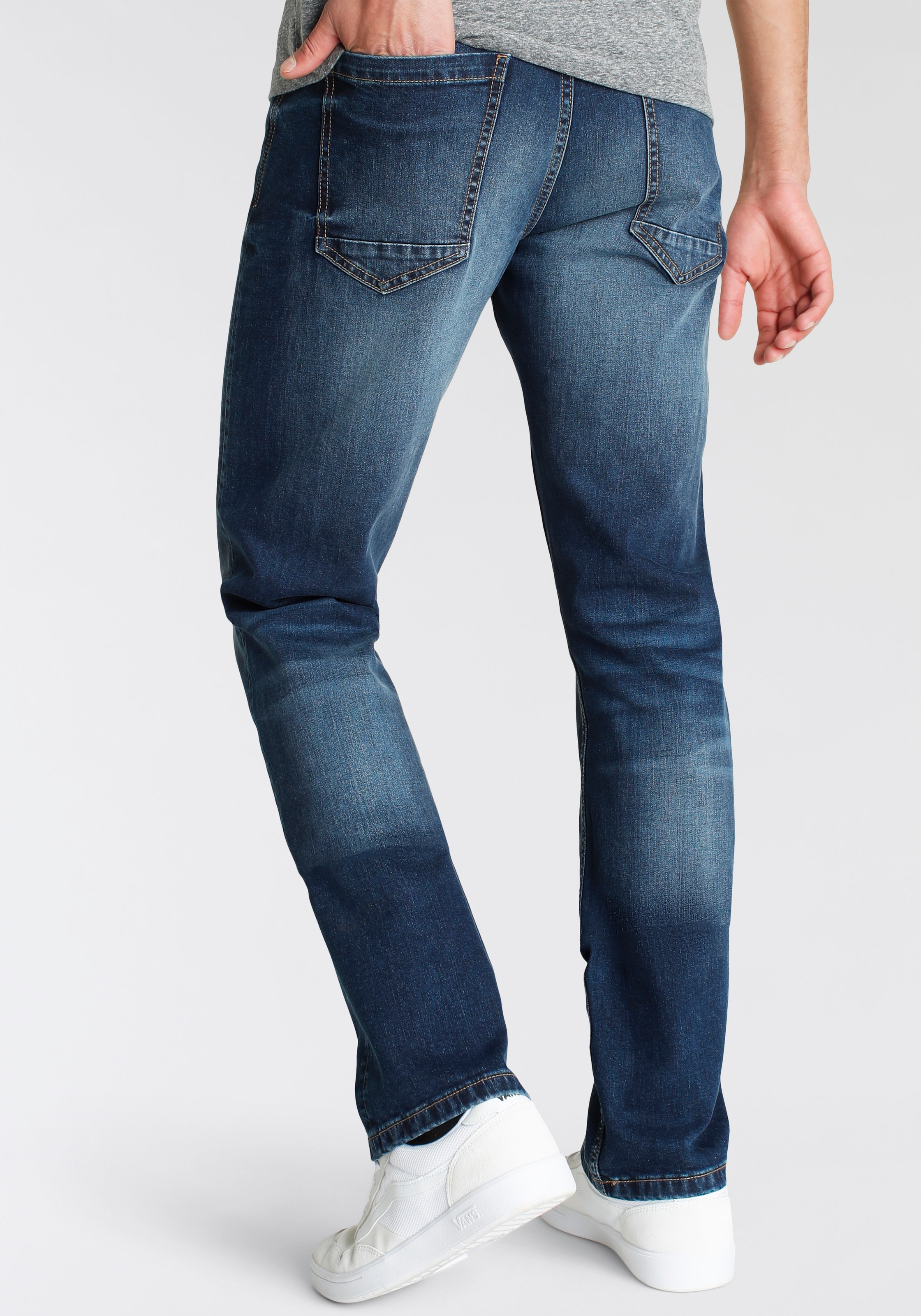 AJC Straight-Jeans, gerade geschnitten, Used-Look-Waschung, niedrige Leibhöhe