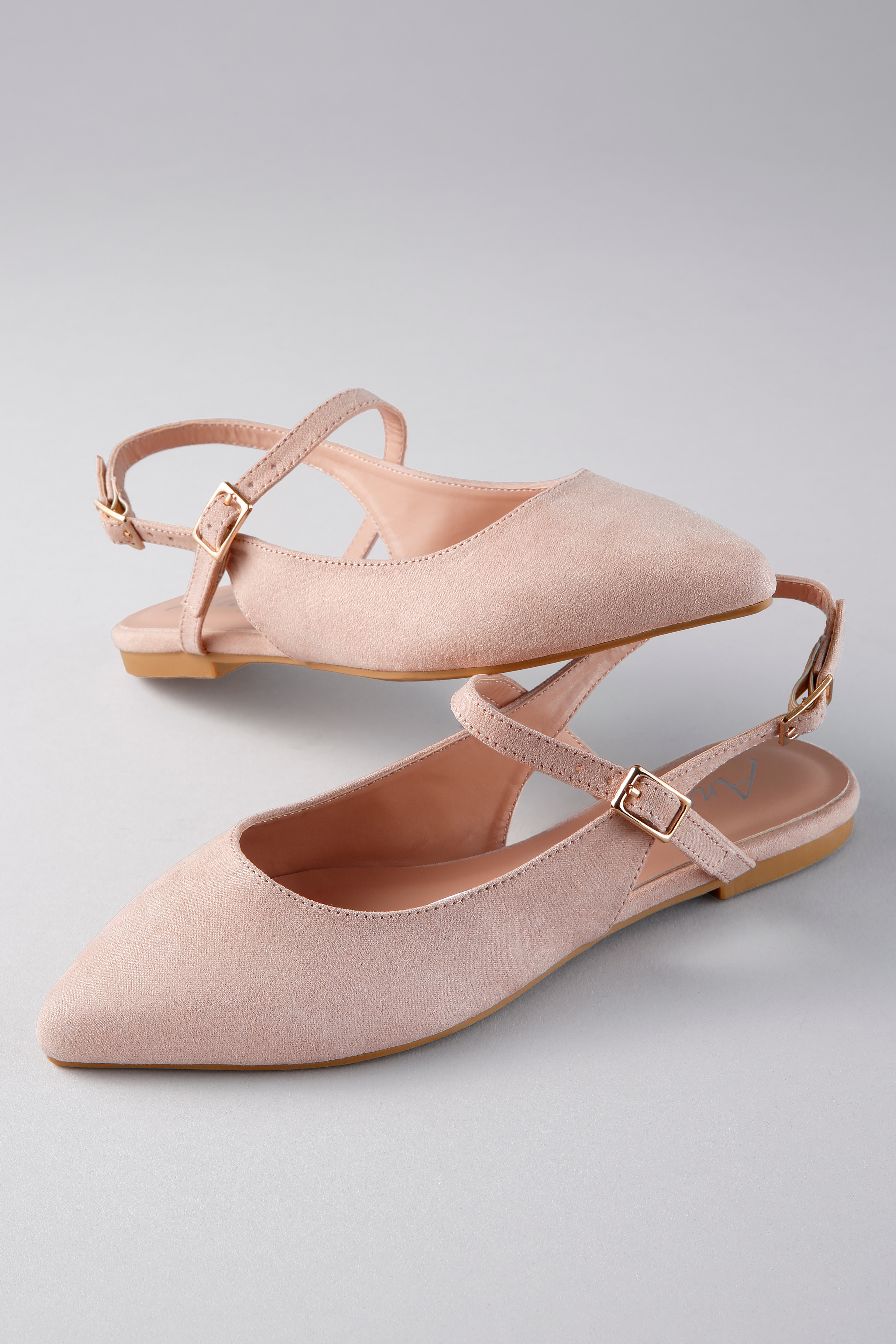 Aniston SHOES Slingpumps Flat, Sommerschuh, Riemchensandale - schmale Form