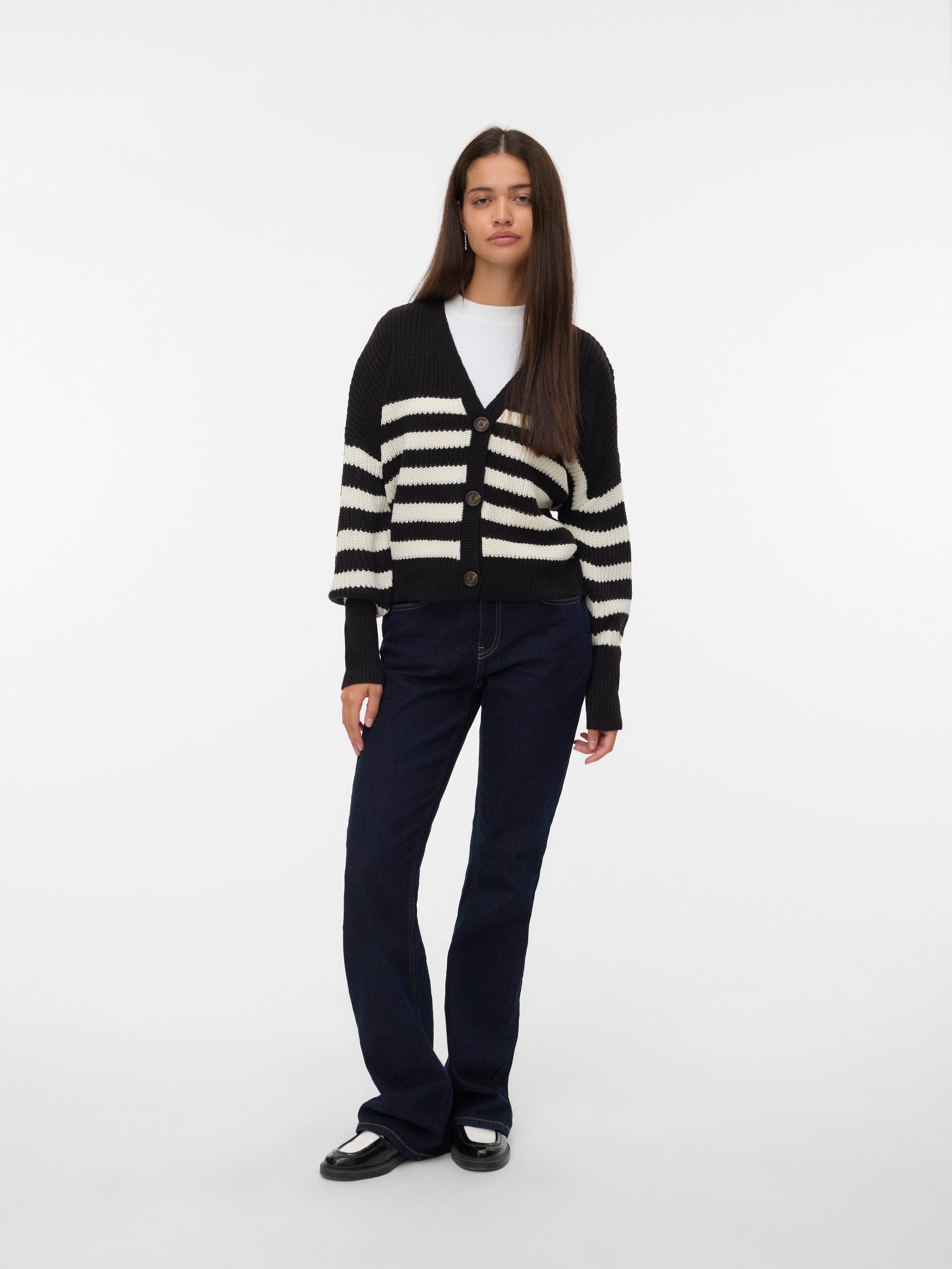 Vero Moda Strickjacke »VMLEA LS V-NECK CUFF CARDIGAN NOOS«, mit Knopfleiste