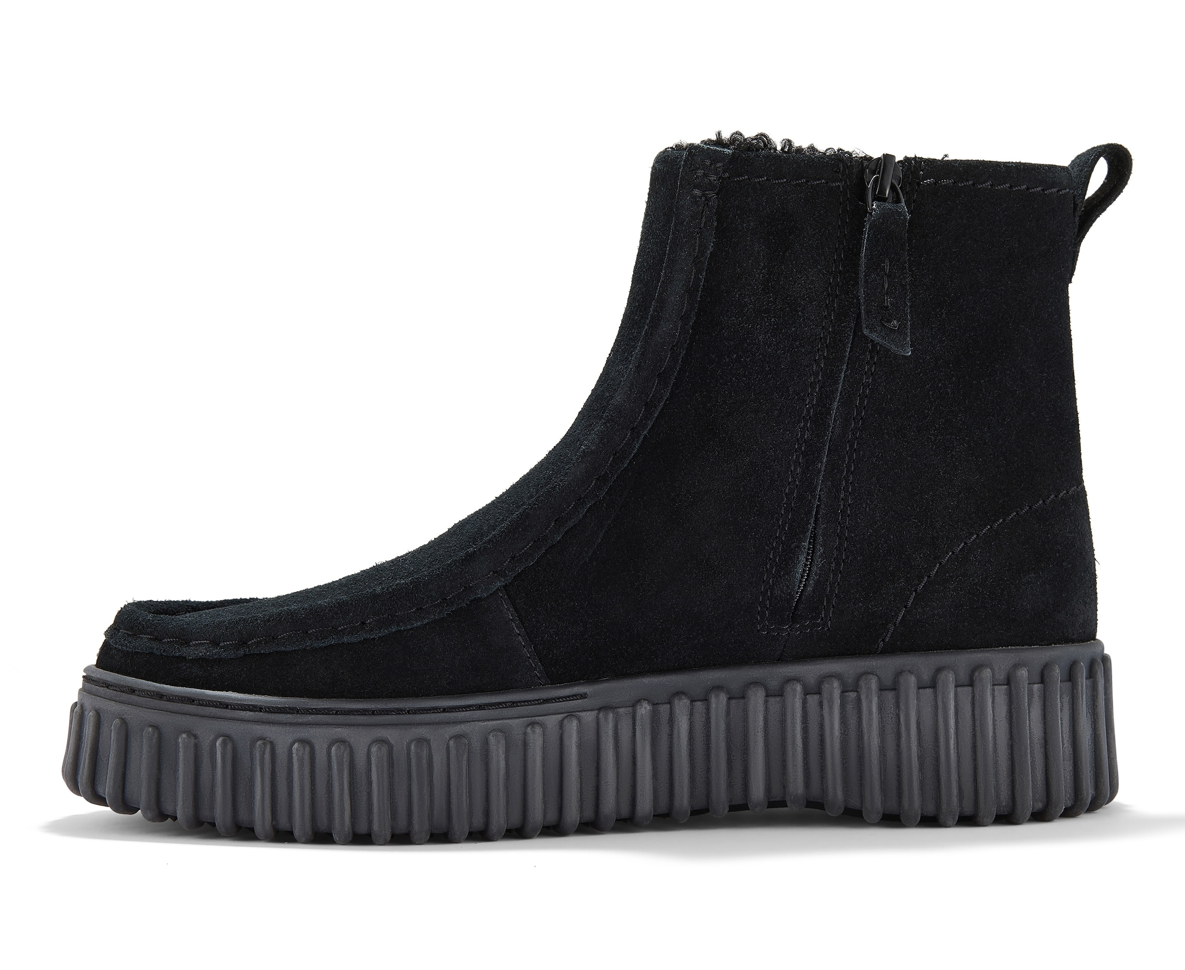 Clarks Winterboots »Torhill Cozy«, Plateauboots mit modischer Ziernaht
