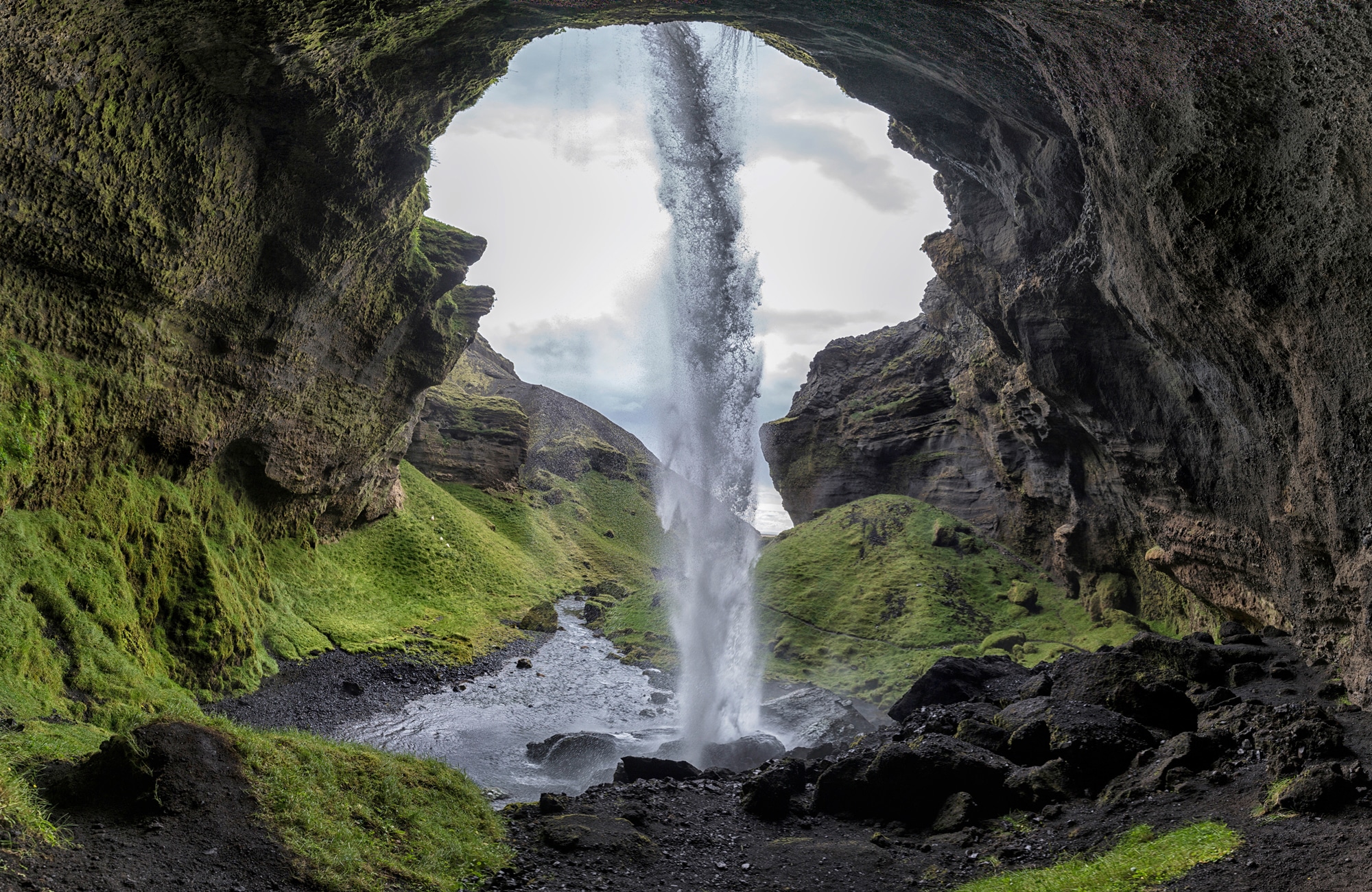 Papermoon Fototapete "Photo-Art BRAGI KORT, VERSTECKTER WASSERFALL"