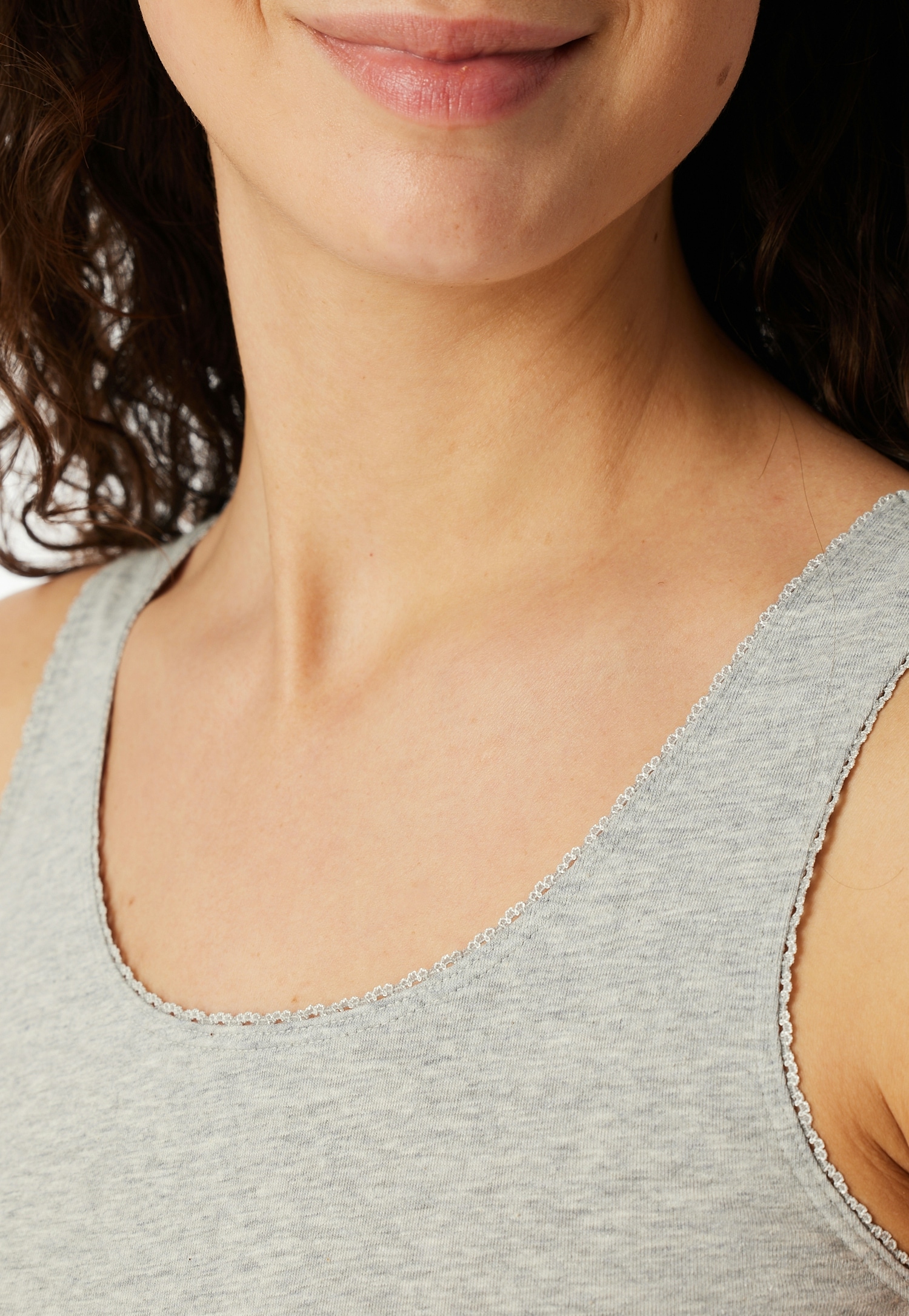Schiesser Unterhemd »Modern Multipacks«, (2er Pack), mit schmalem Spitzenband, Single Jersey, bequem