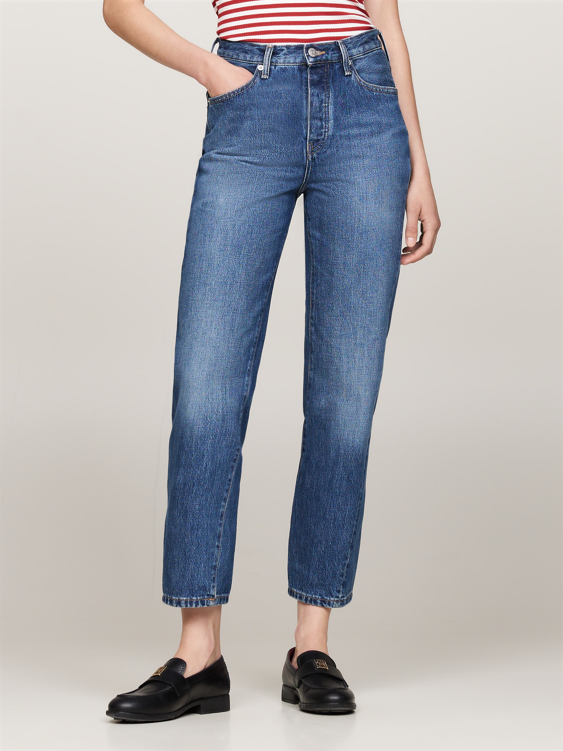 Tommy Hilfiger Straight-Jeans »CLASSIC STRAIGHT HW A TWIST BETH«, mit Tommy Hilfiger Logo-Badge