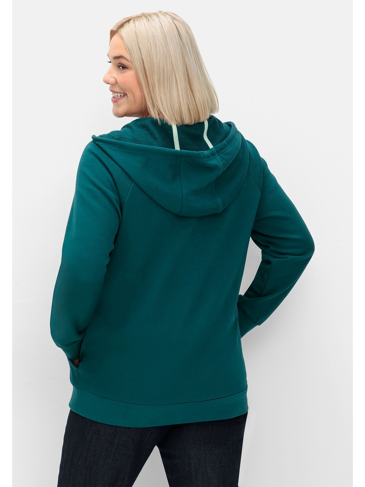 Sheego Kapuzensweatjacke »Große Größen«, mit Flockprint und Eingrifftaschen