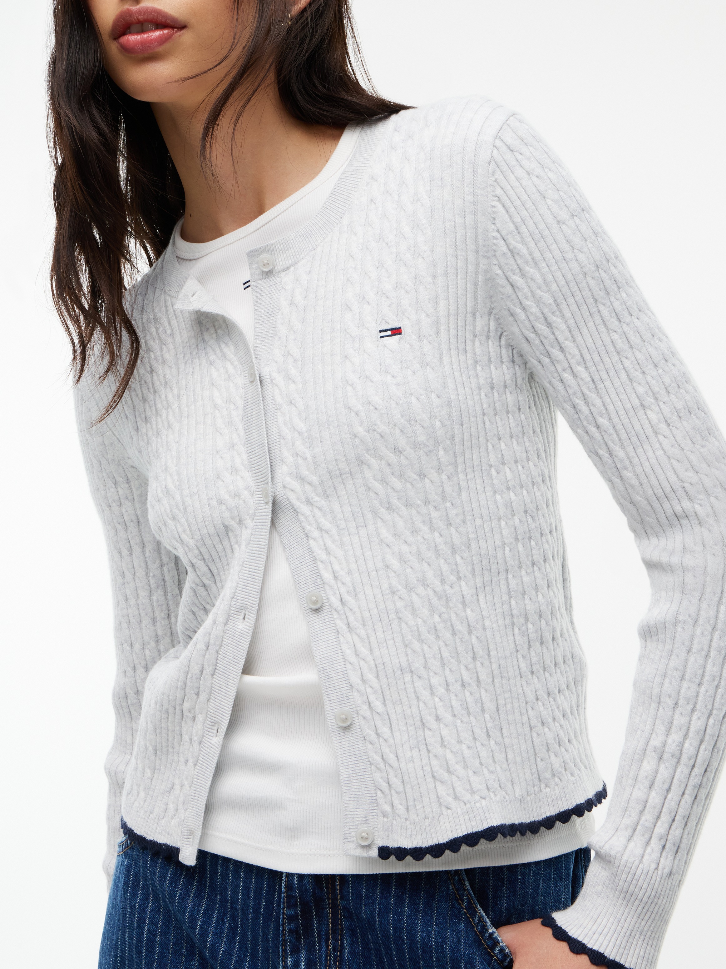 Tommy Jeans Strickjacke »TJW CABLE CREW NECK CARDIGAN EXT« Viskosemischung, mit Zopfmuster