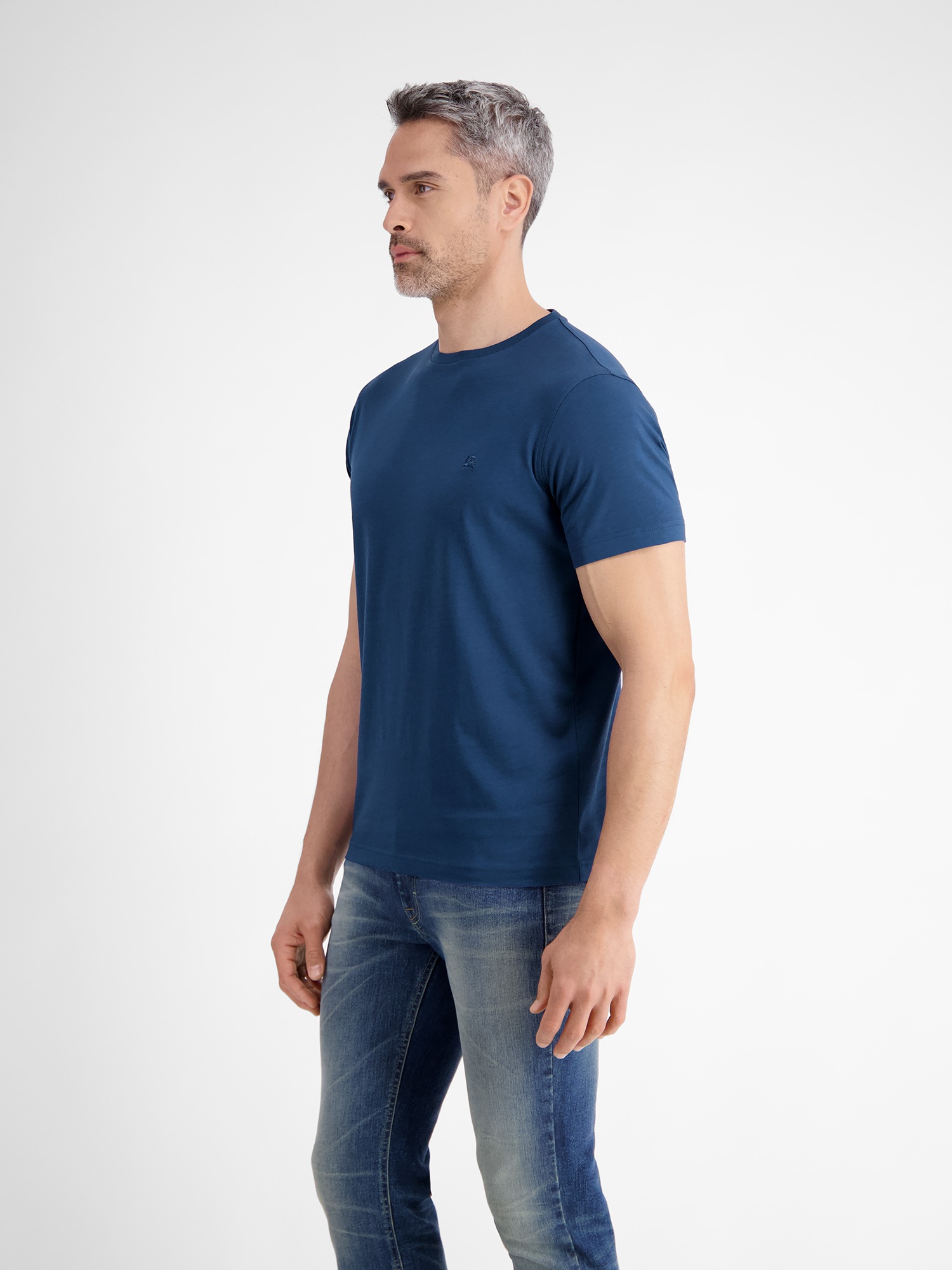 Thumbnail - LERROS T-Shirt "LERROS Basic T-Shirt mit Logostitck, unifarben"