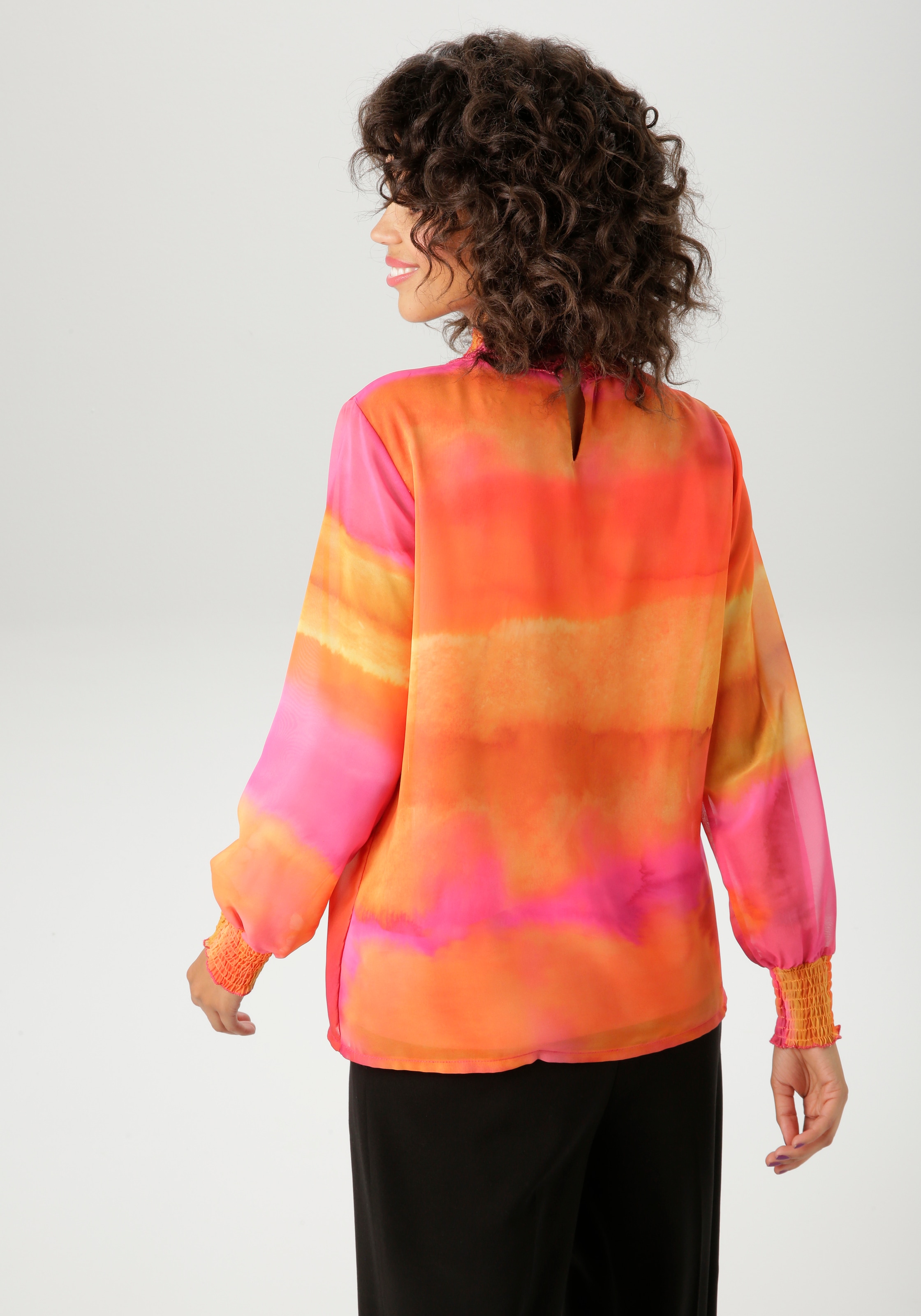 Aniston CASUAL Chiffonbluse, im farbenfrohen Batik-Dessin - jedes Teil ein Unikat - NEUE KOLLEKTION