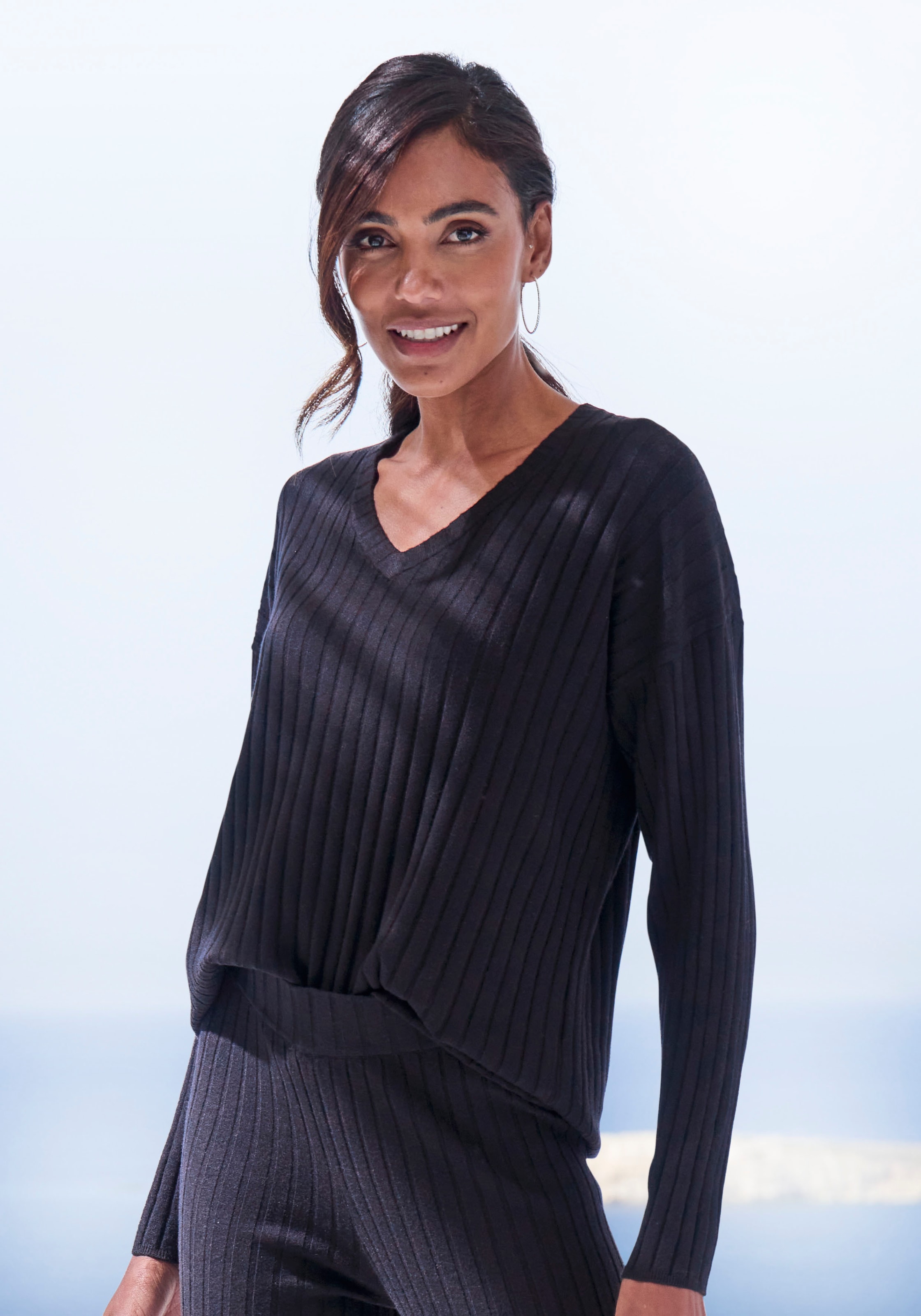 French Connection Strickpullover mit V-Ausschnitt, Loungewear