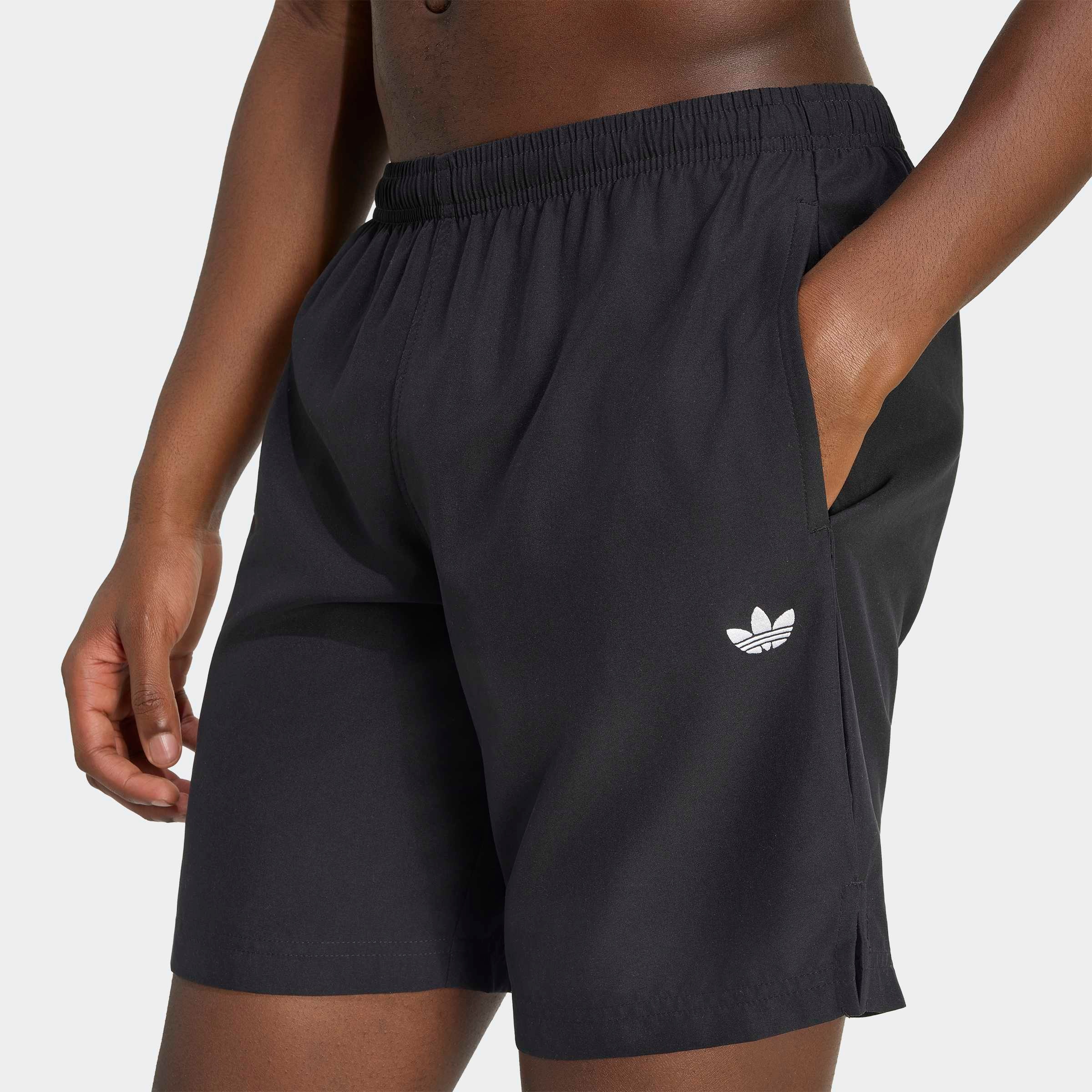 adidas Originals Shorts »ESS«