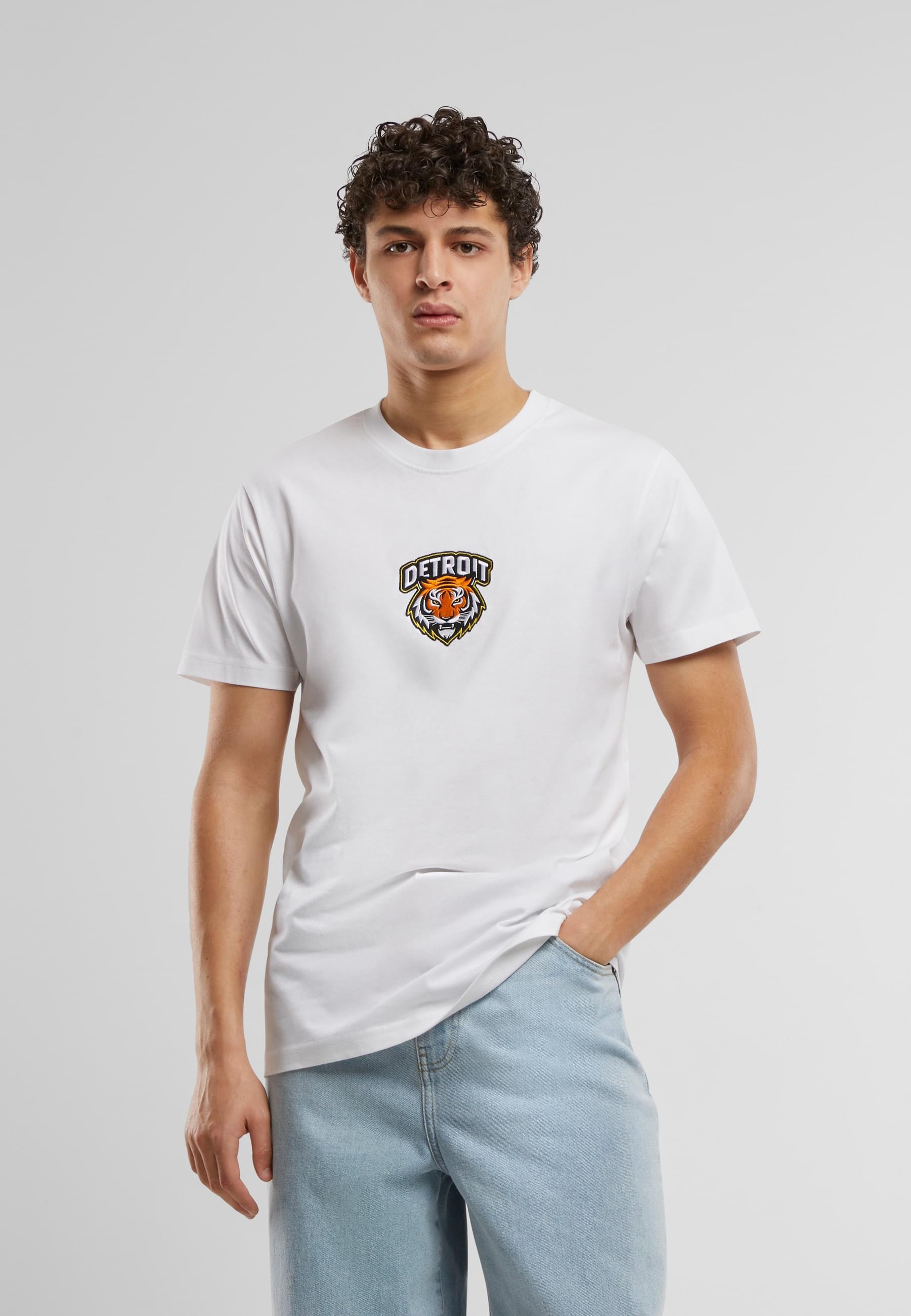 MisterTee T-Shirt »MisterTee Detroit Tiger Head Patch Tee«, (1 tlg.)
