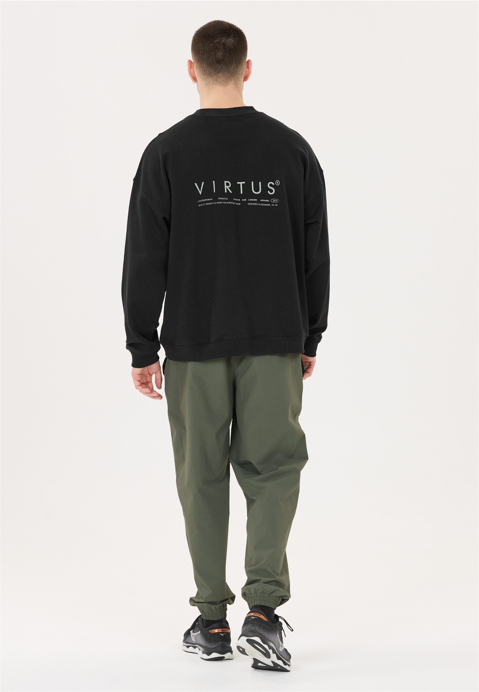 Virtus Sweatshirt »Kallan«, im schlichten Design
