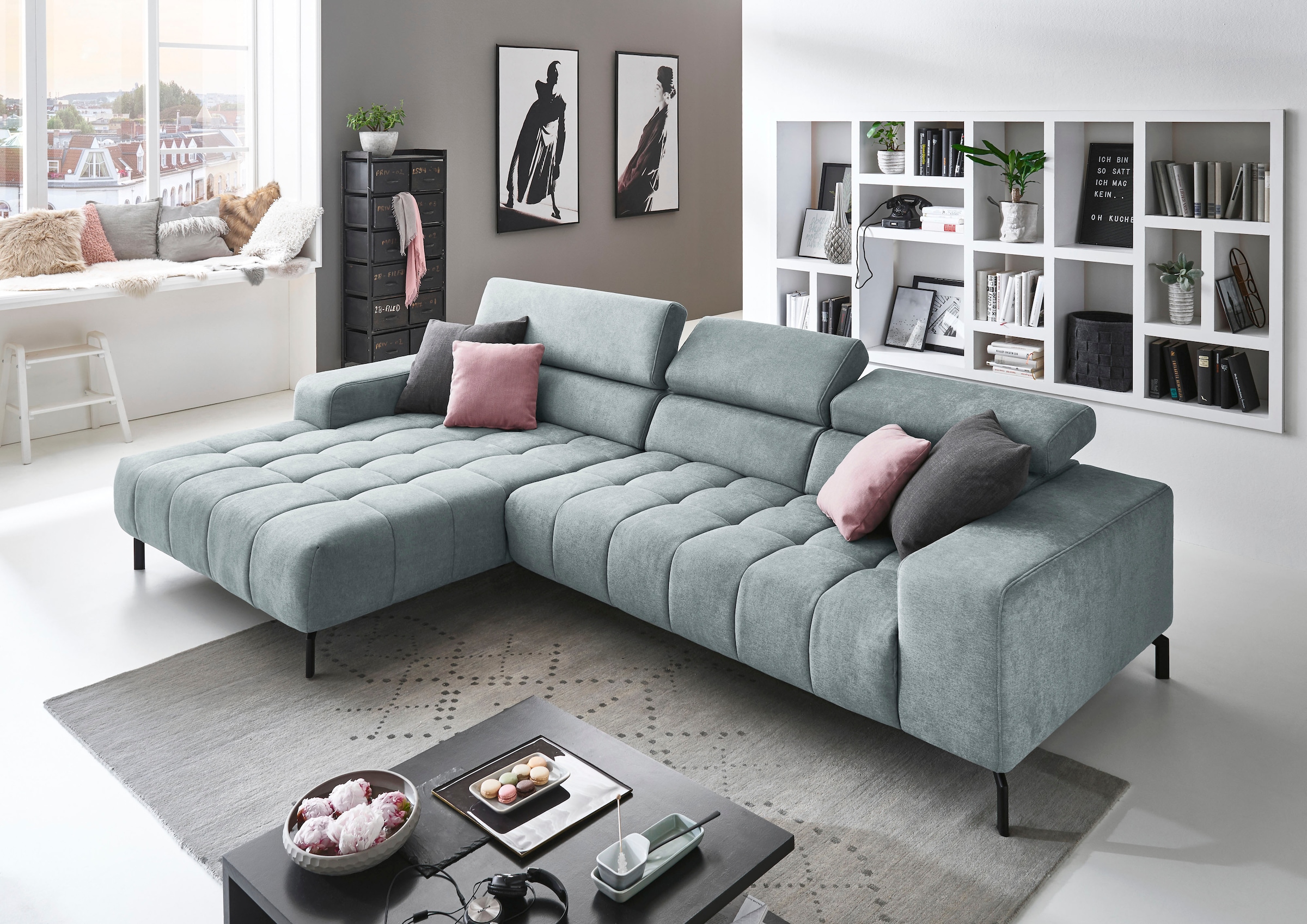 Die PlanBar Ecksofa »MP-IN18022 L-Form«, mit Kopfteilverstellung & Zierkissen, optional Sitztiefenverstellung