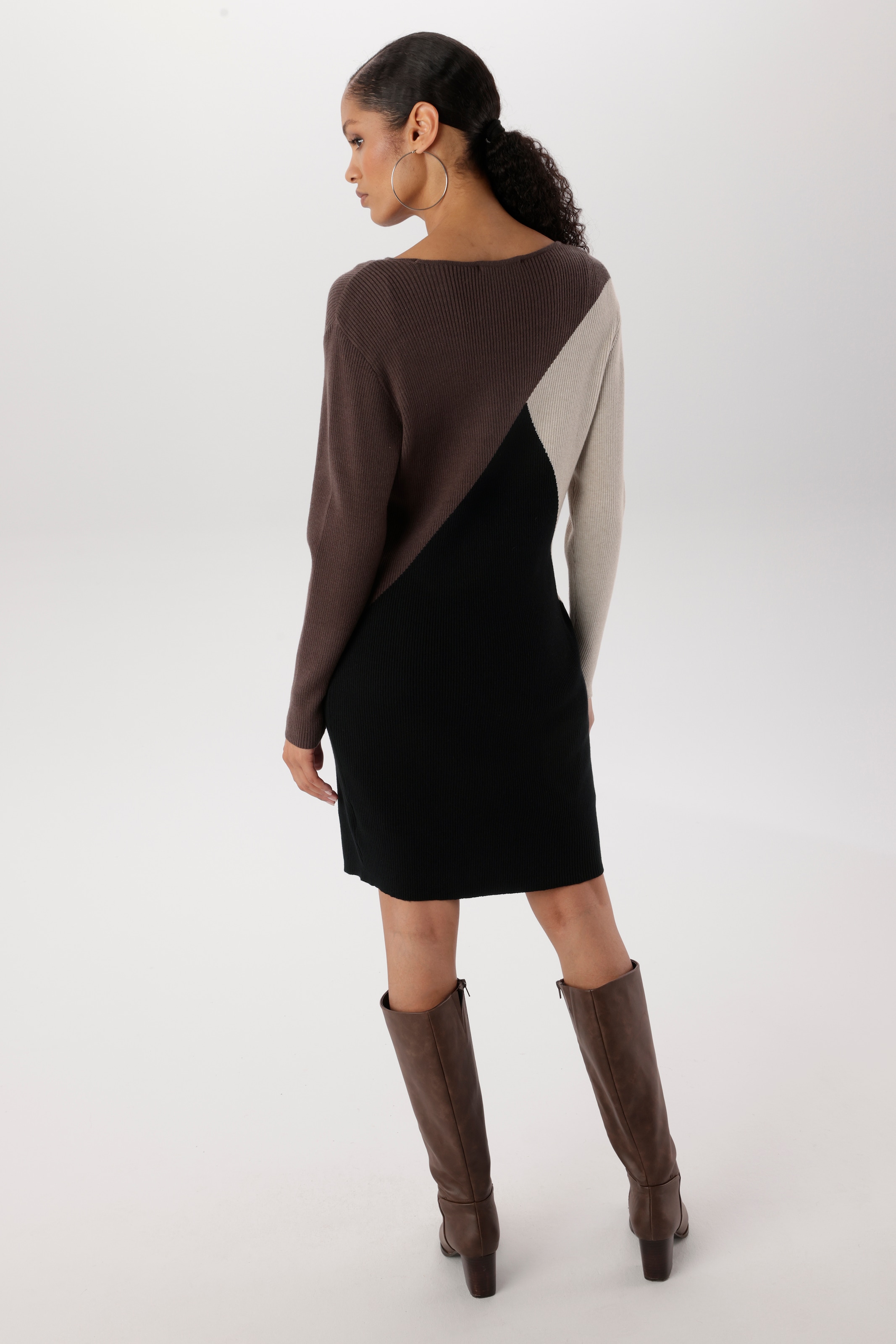 Aniston SELECTED Strickkleid aus feinem und weichem Rippstrick - NEUE KOLLEKTION