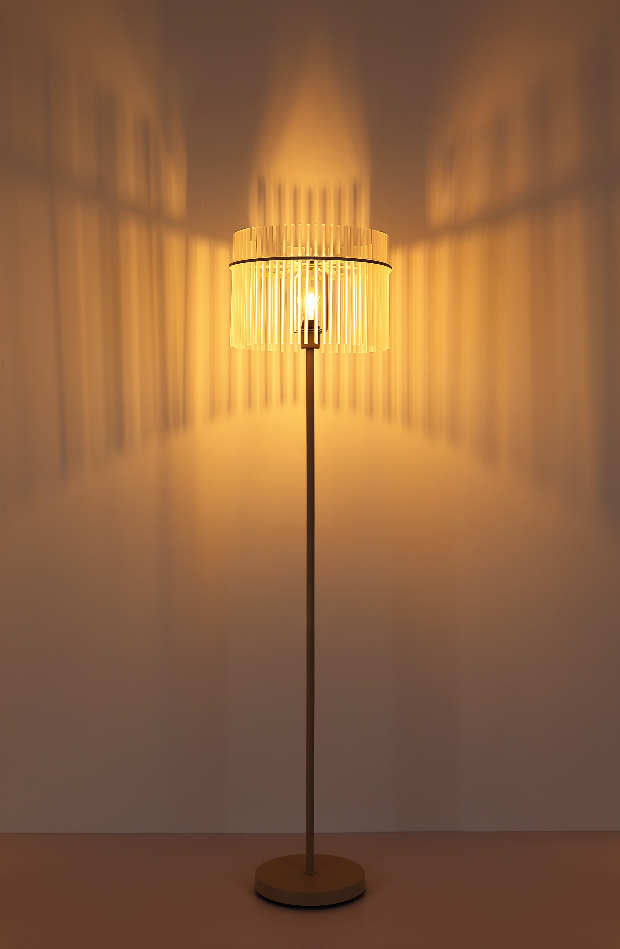 GLOBO LIGHTING Stehlampe »GORLEY« E27 1 Stk. Stehleuchte für Wohn- & Schlafzimmer sandfarben