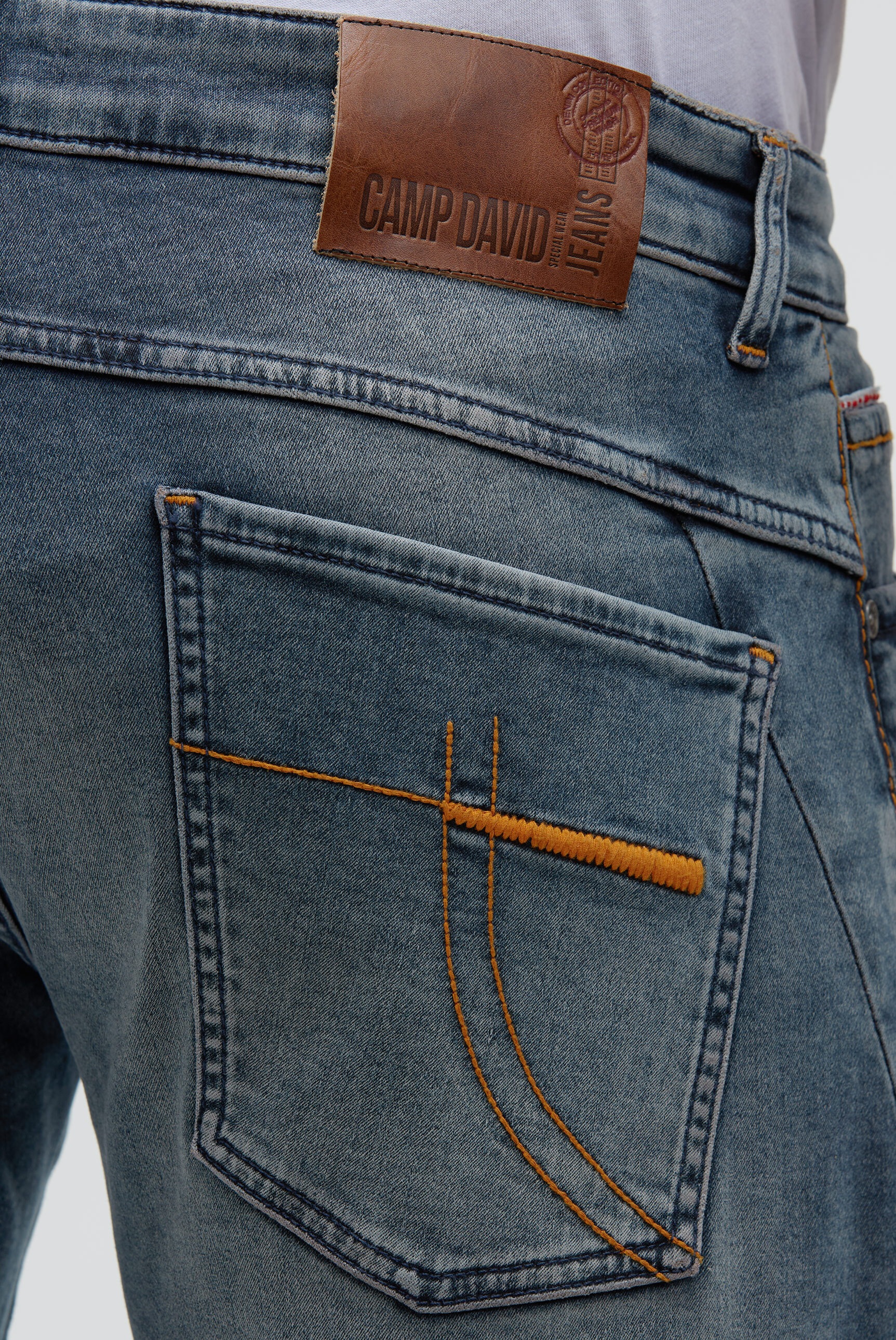 CAMP DAVID Comfort-fit-Jeans mit niedriger Leibhöhe