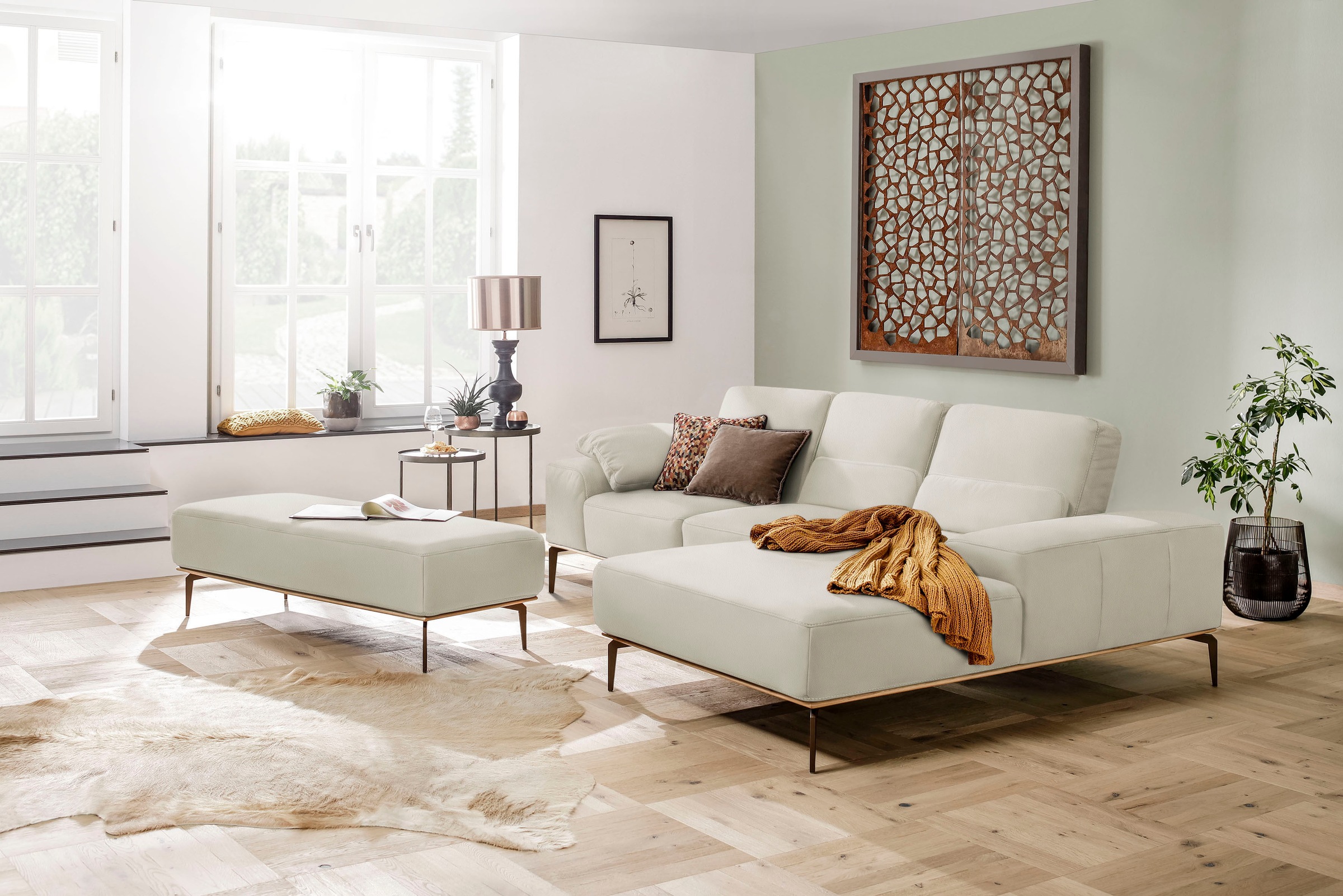 W.SCHILLIG Ecksofa »run, Designsofa mit tollem Sitzkomfort, bequem, L-Form«, mit Holzsockel, Füße in Bronze pulverbeschichtet, Breite 279 cm