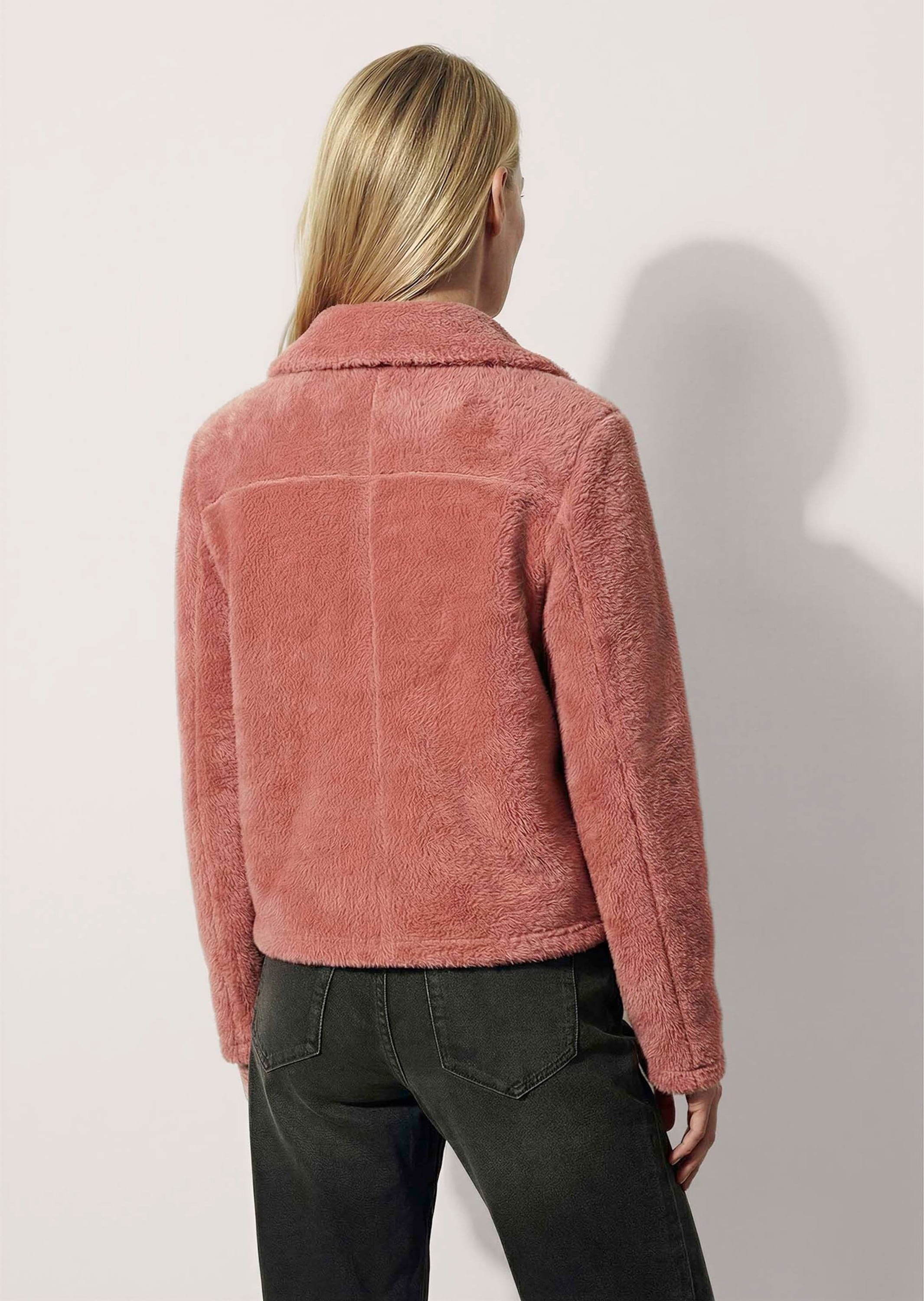 MADELEINE Kurzjacke »Jacke Kuschelige Jacke in Boxy-Form«