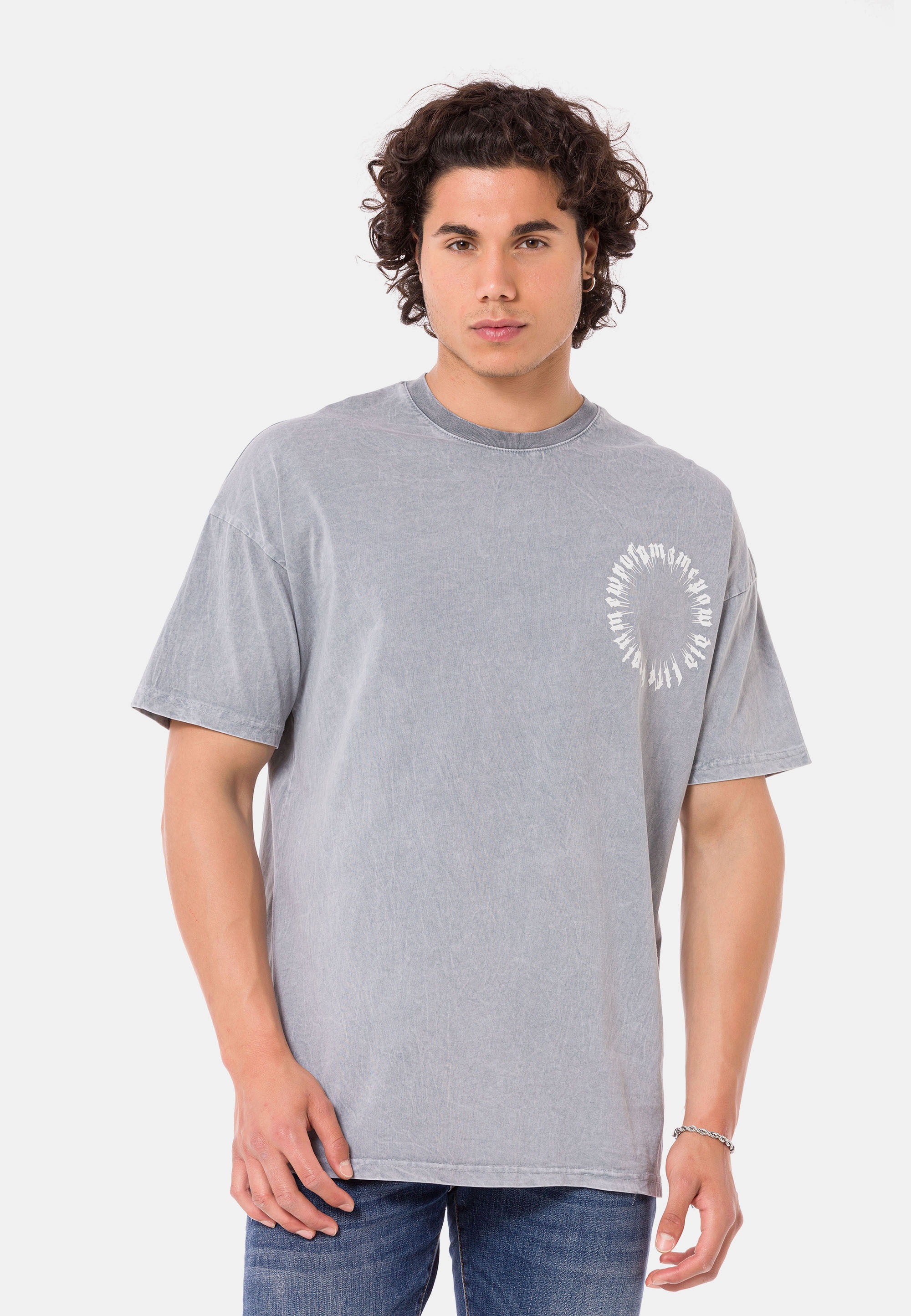 T-Shirt »Runcorn«, mit großflächigem Print auf dem Rücken