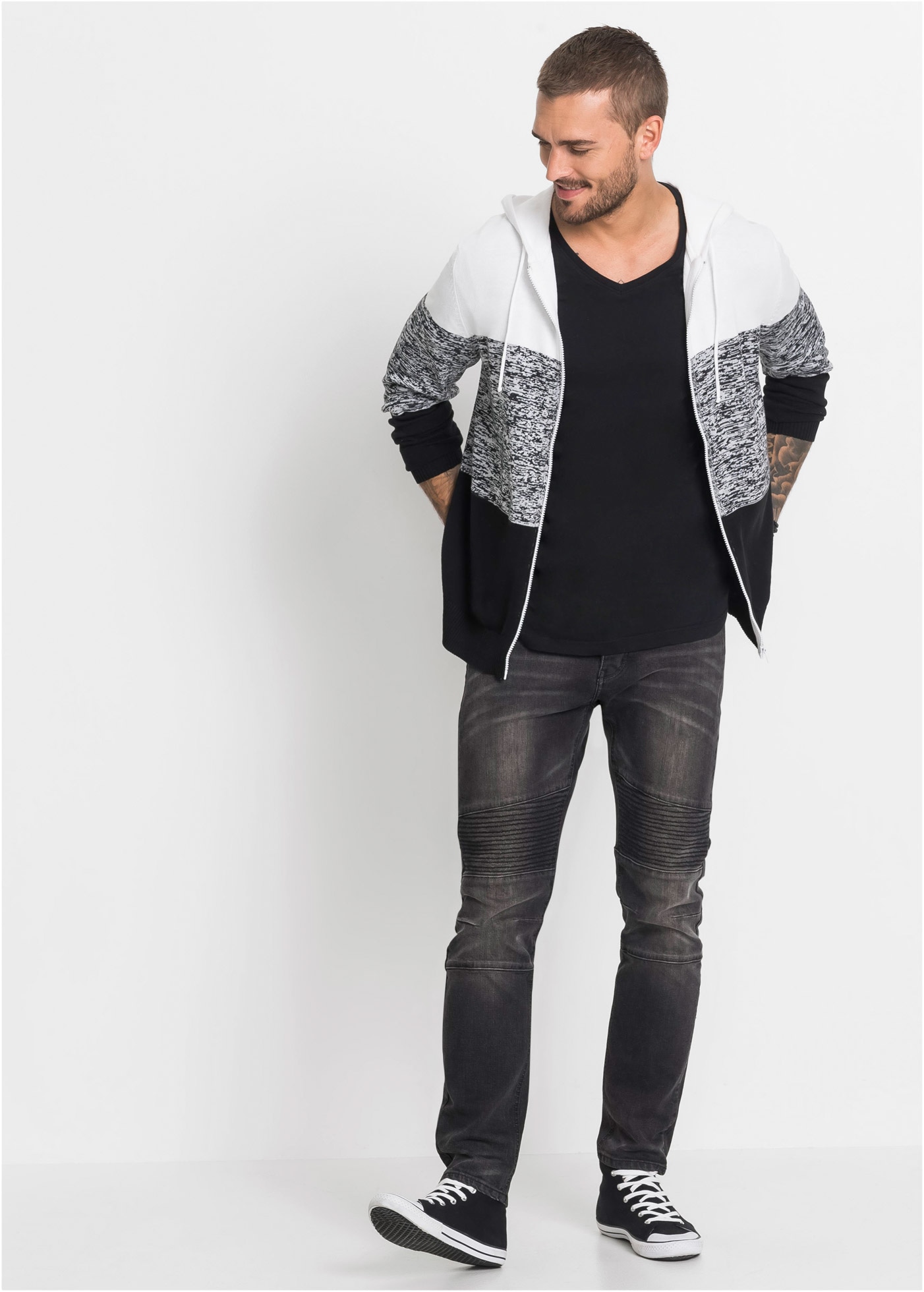 bonprix T-Shirt »T-Shirt mit V-Ausschnitt (3er Pack)« Packung, 3, 3 Stk. T-Shirt mit V-Ausschnitt (3er Pack)