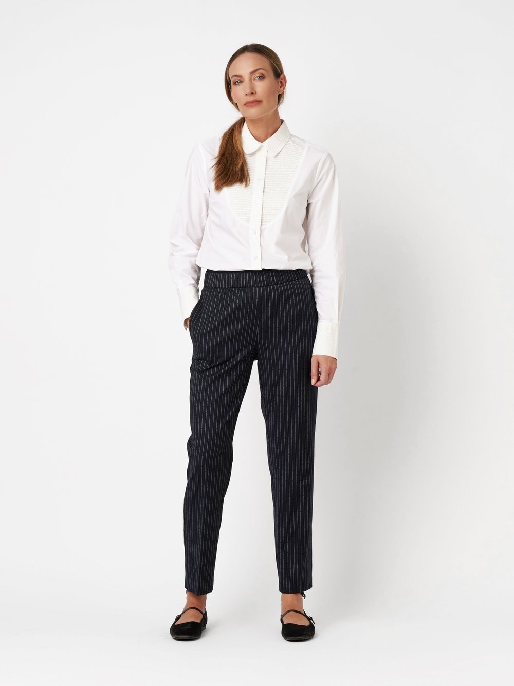 TONI Jogger Pants »Sue«  mit unterbrochenen Nadelstreifen