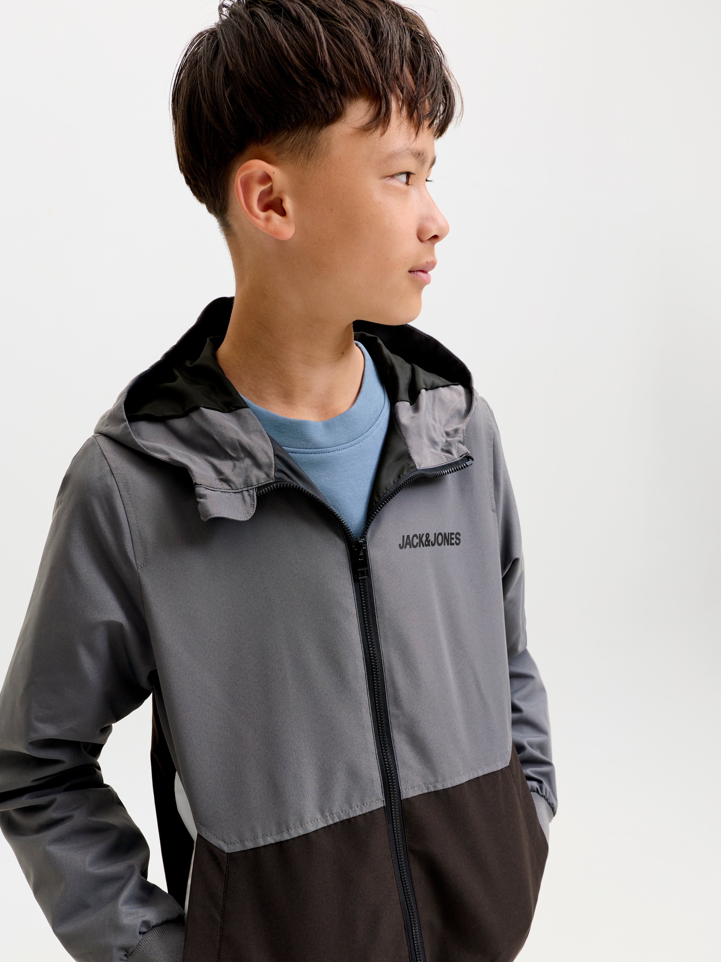 Jack & Jones Junior Outdoorjacke »JJERUSH wasserabweisend, mit Kapuze, mattes Finish« mit Kapuze Polyester, regular fit