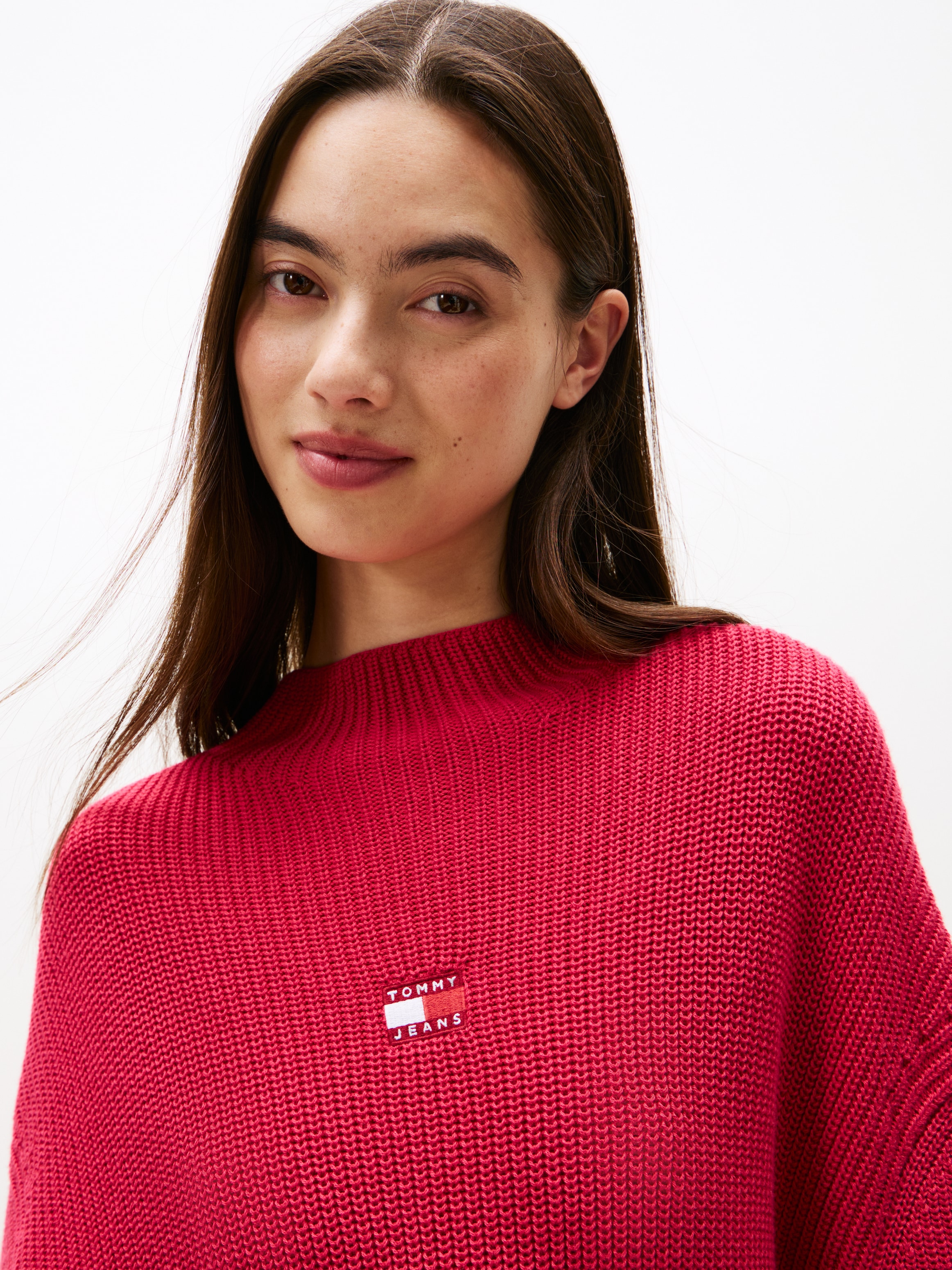 Tommy Jeans Stehkragenpullover »TJW MOCKNECK BADGE SWEATER«