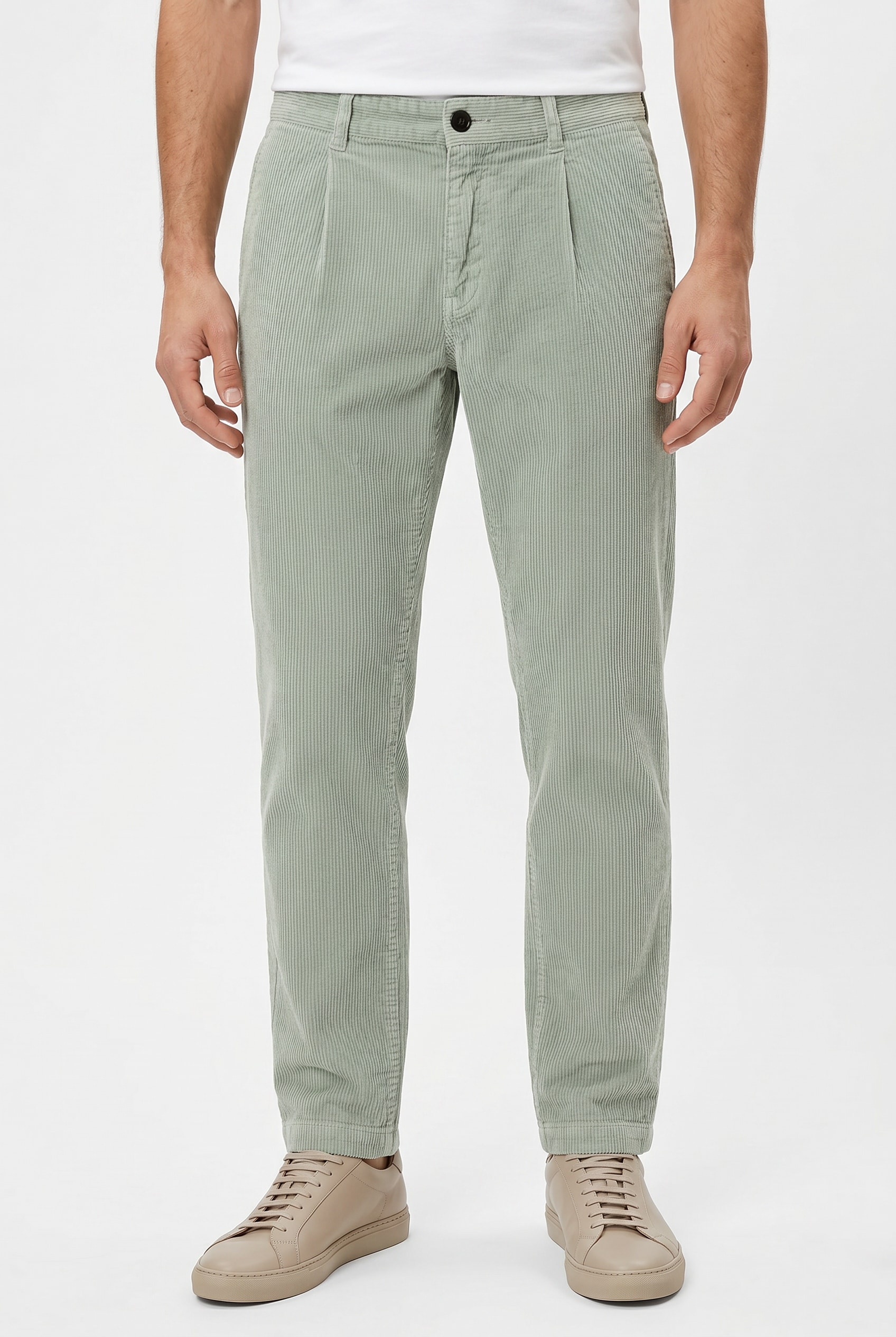 BOSS ORANGE Cordhose "Pleated" tapered fit, Feincord-Qualität, Bundfalte