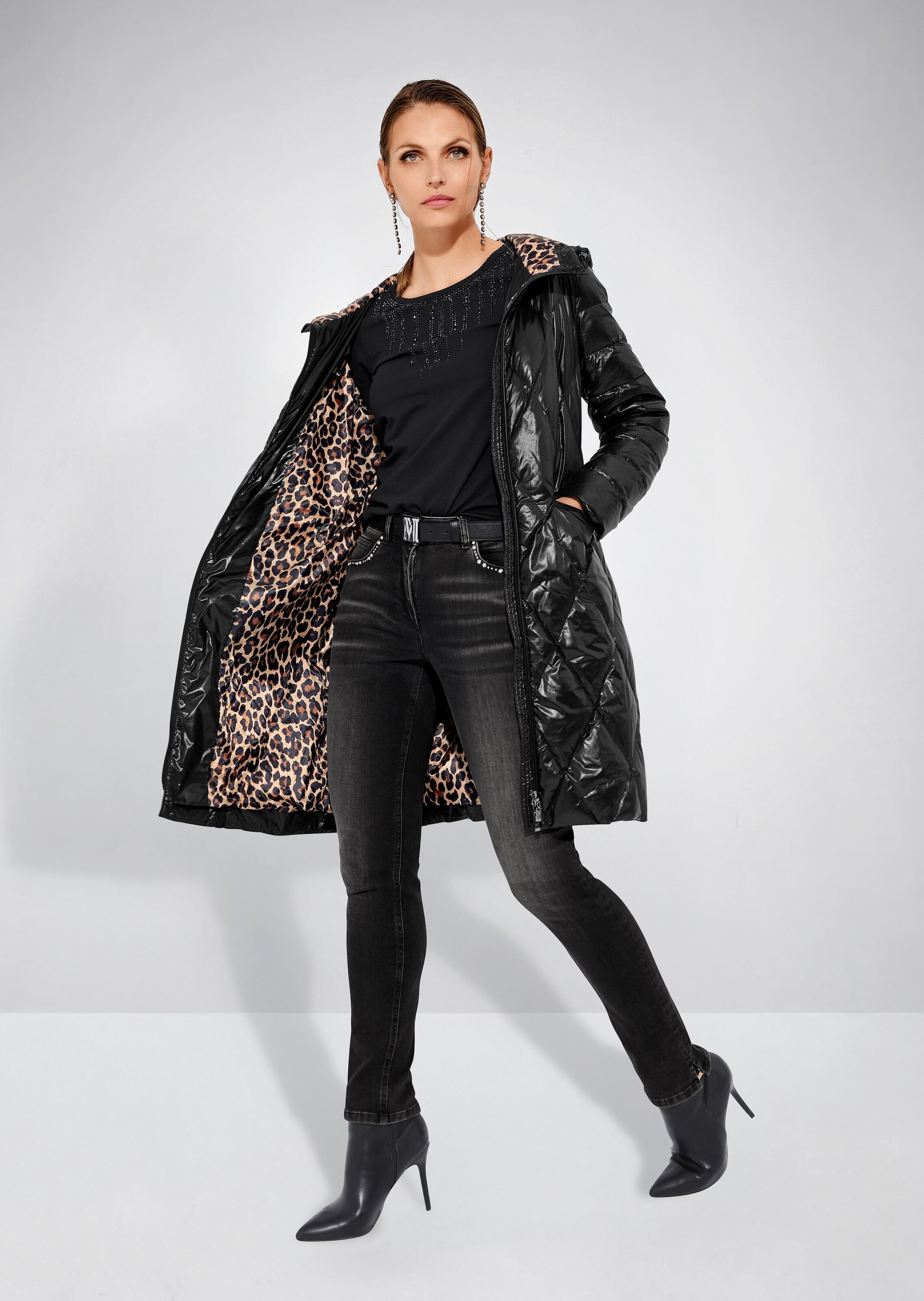 MADELEINE Regular-fit-Jeans »Jeans Schmale Five-Pocket-Jeans mit Glitzer«