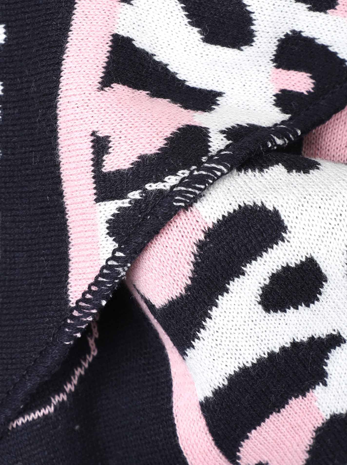 Zwillingsherz Dreieckstuch »"Stay Wild"« Schriftzug und Leomuster, wärmend, Strick