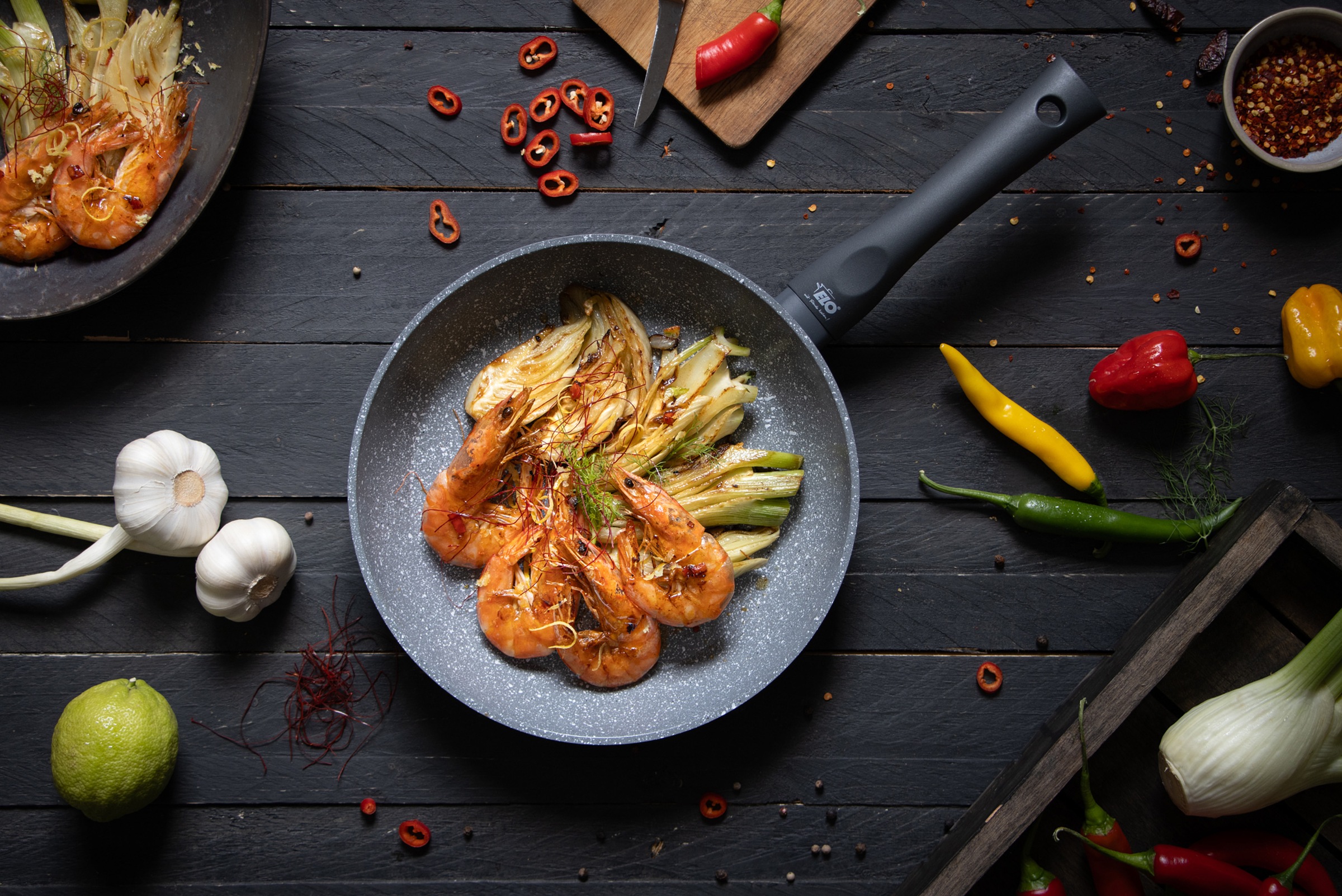 Elo Basic Bratpfanne »Colorio mit farbigem Protektor« Aluminium 1 tlg. hellgrau mit passendem Pfannenschoner