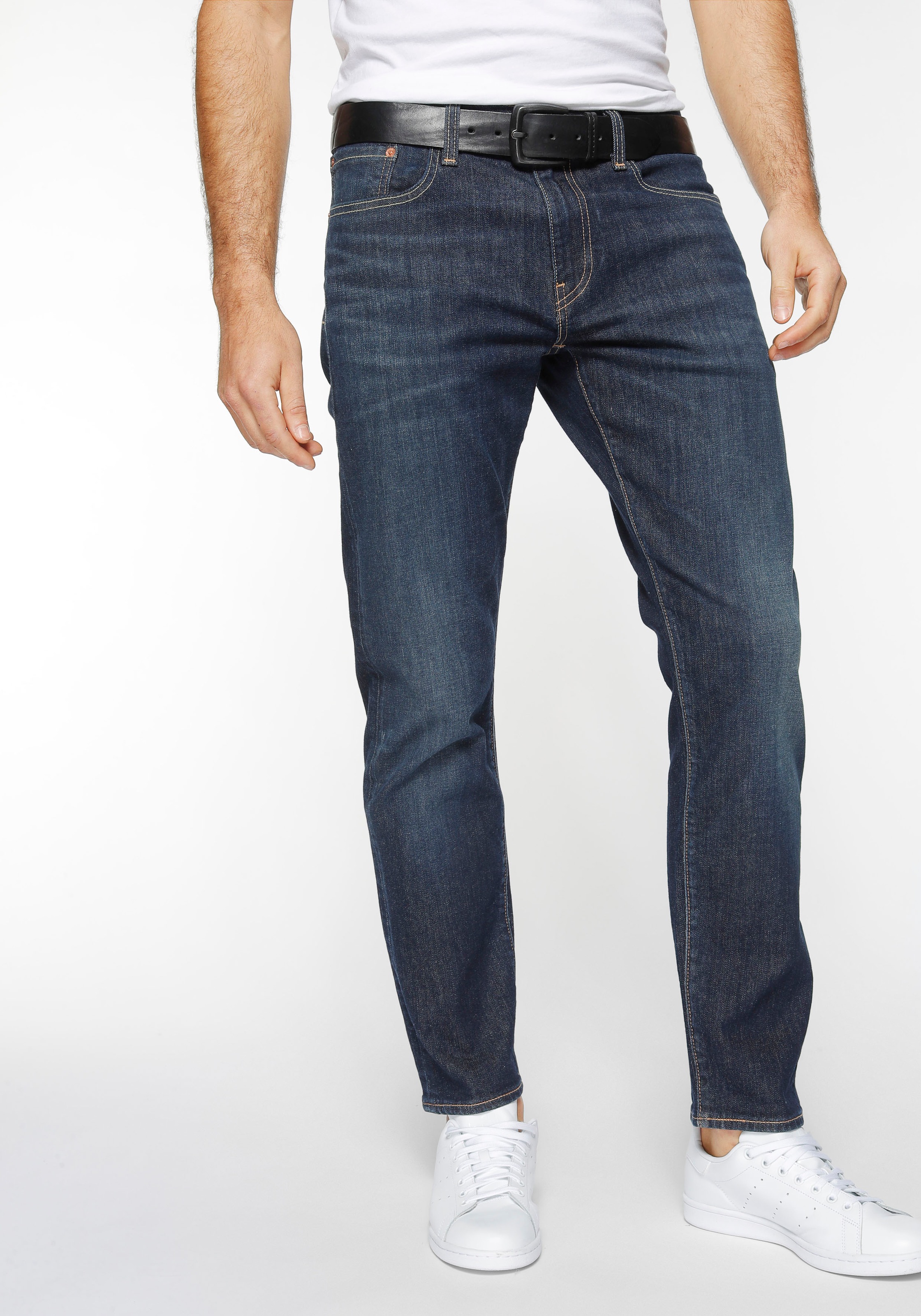 Levis "502 TAPER" in elegantem, modernem Stil günstig online kaufen