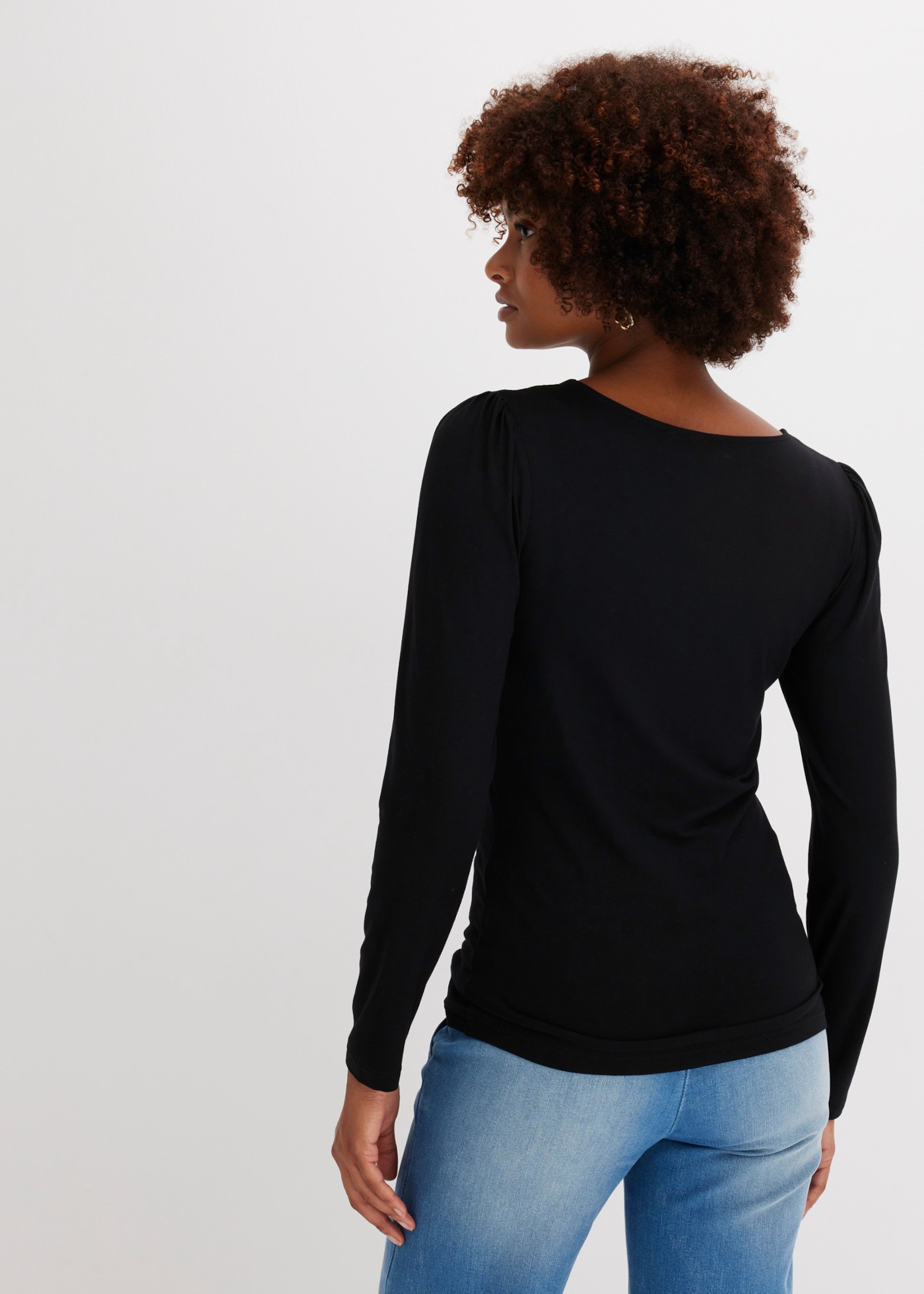 bonprix Langarmshirt schmale Passform, mit Ring-Detail am Ausschnitt