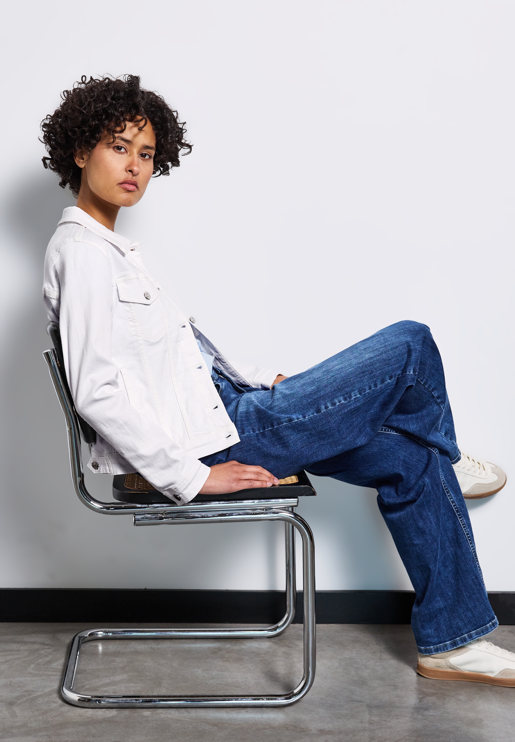 STREET ONE Jeansjacke »Style Lea«, ohne Kapuze, mit Knopfleiste und Stretch