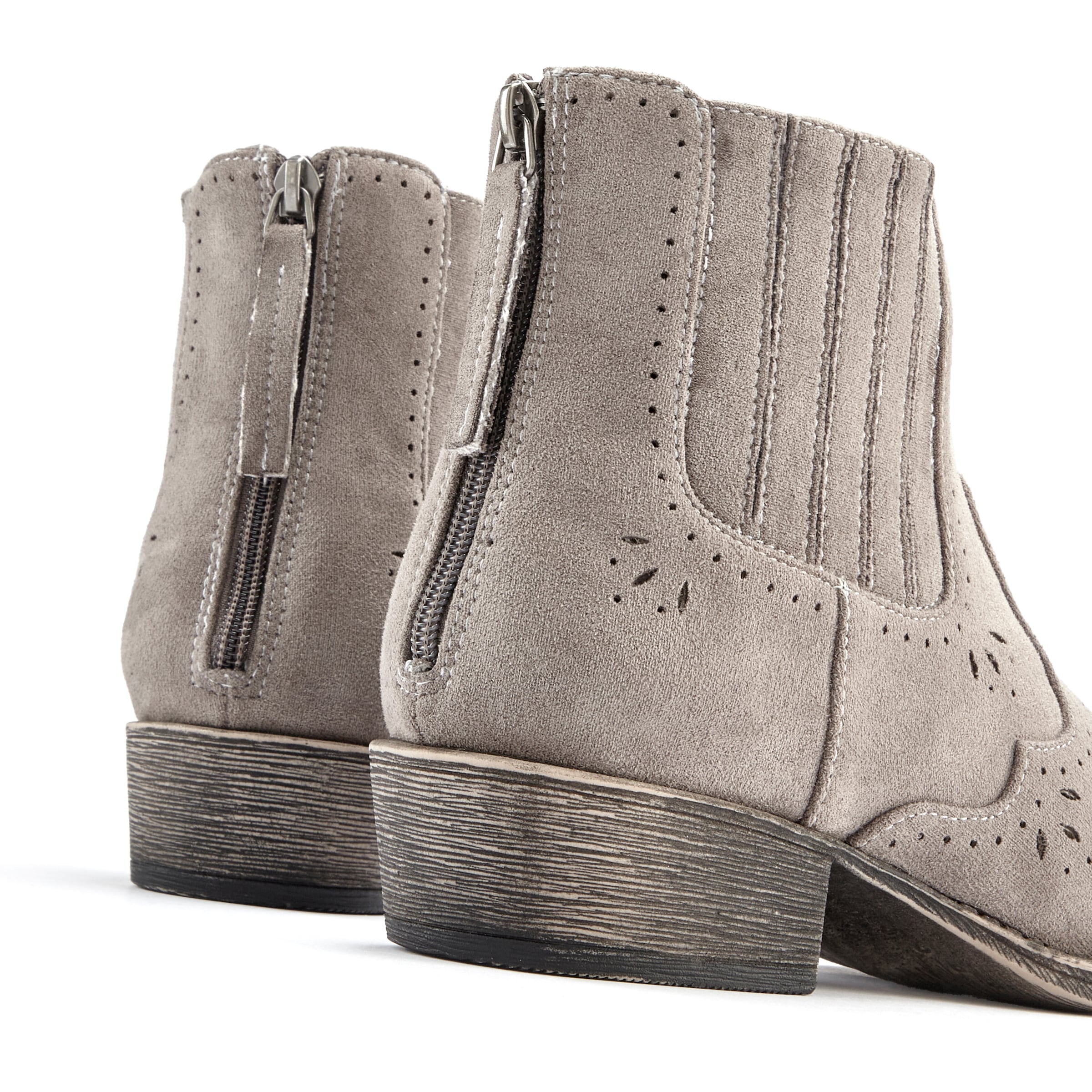 LASCANA Stiefelette »Stiefel, Boots, Westernstiefelette, Cowboy Boots,«, mit Cut-Outs VEGAN