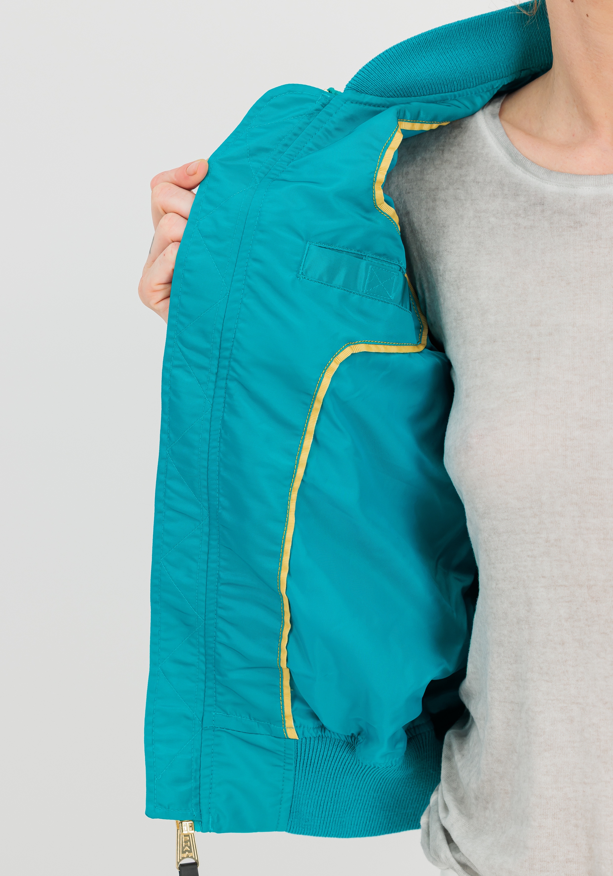 Alpha Industries Bomberjacke »MA-1 VF Light W«