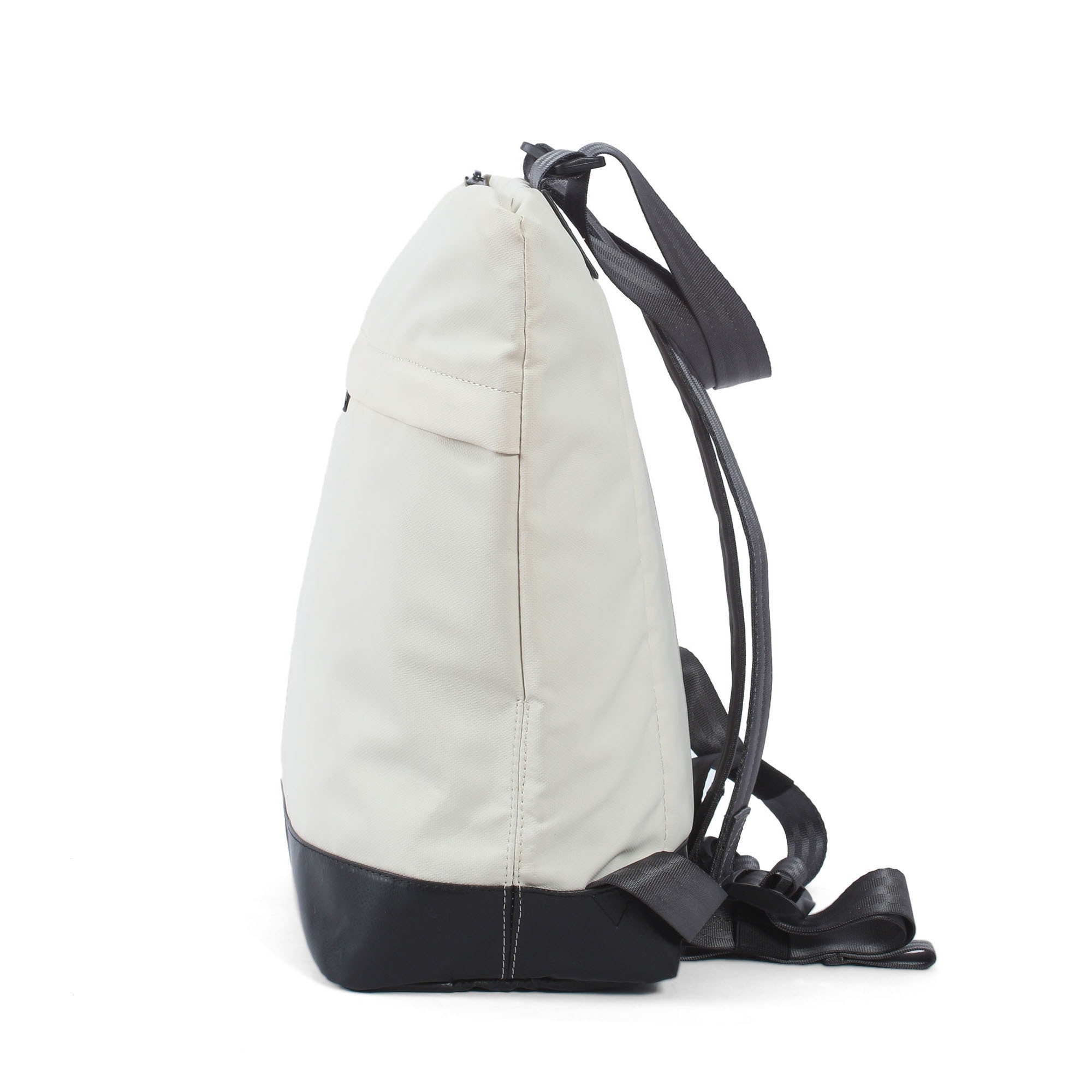 7clouds Cityrucksack »Simse 7.1«, mit recyceltem PET