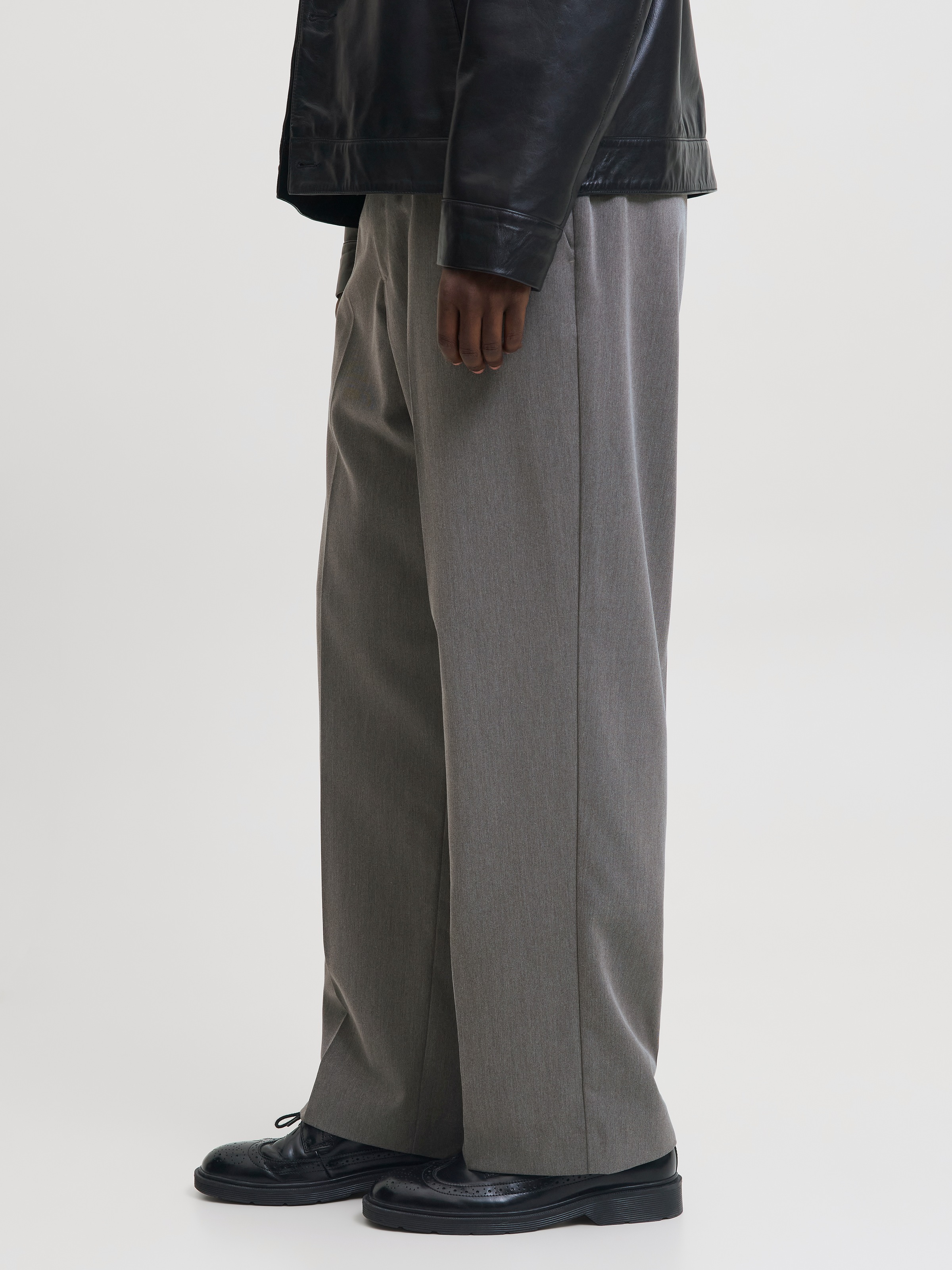 Jack & Jones Anzughose »JPSTBILL TOBY CHINO NOOS«  Materialmix, weit geschnitten, niedrige Taille