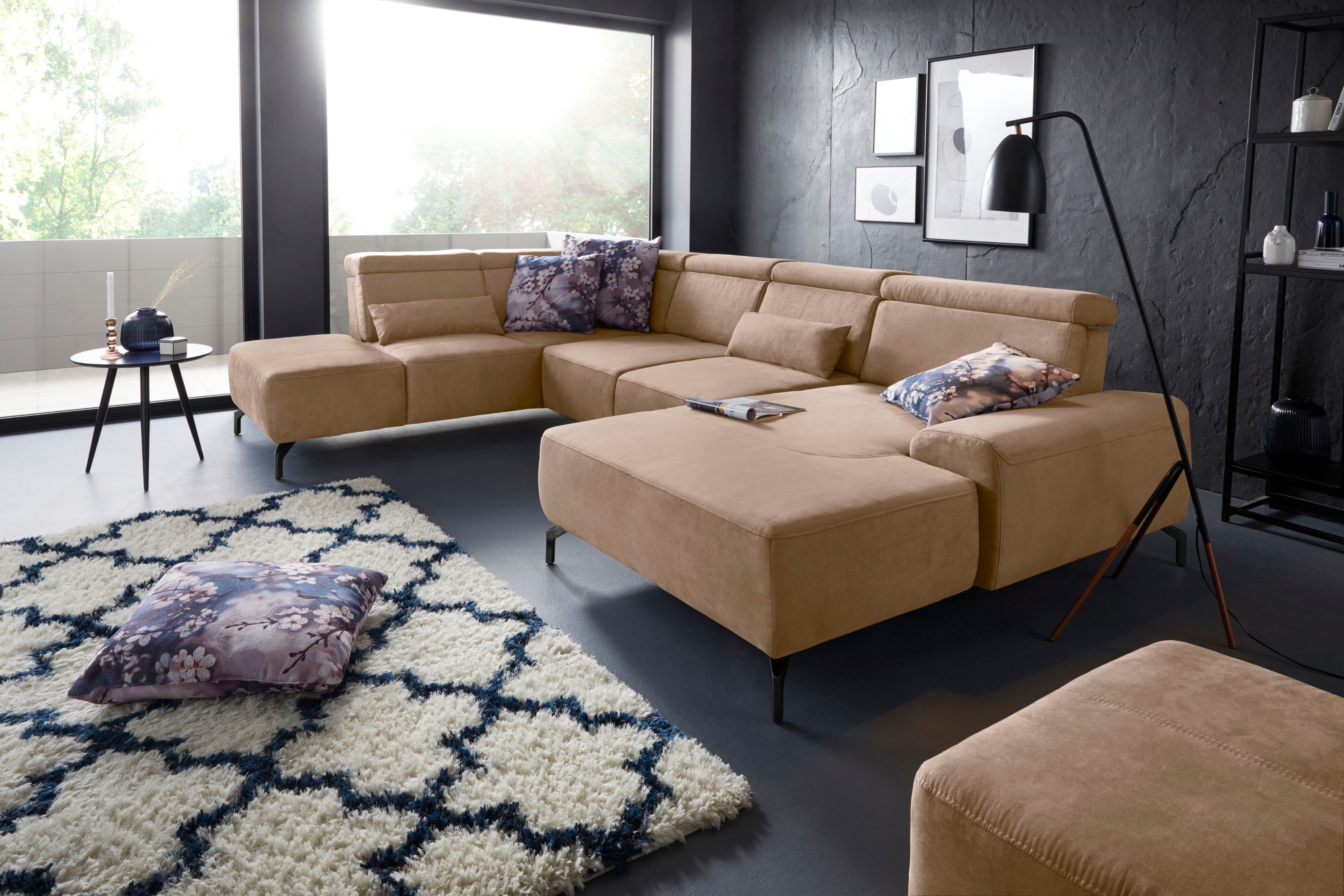 sit&more Wohnlandschaft "Gizeh U-Form" 15 cm Fußhöhe, inklusive Sitztiefenverstellung und Kopfteilverstellung