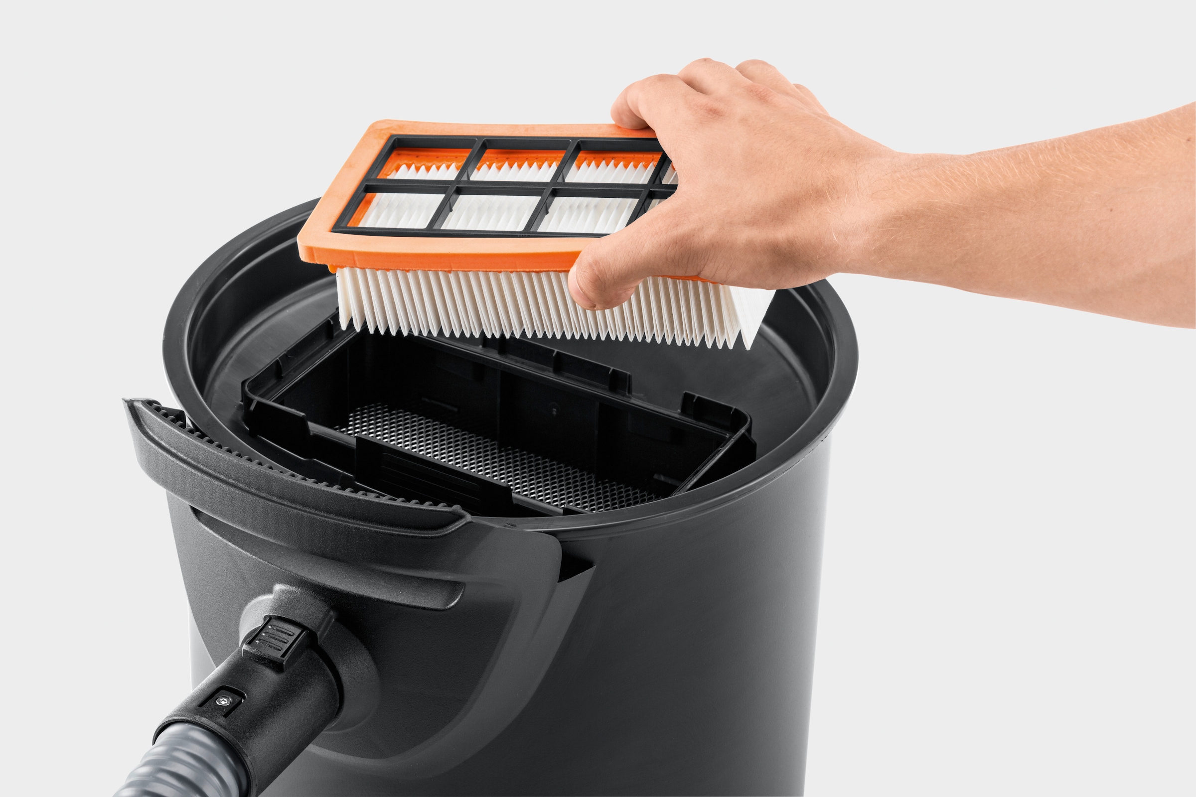 KÄRCHER Aschesauger »AD 2« 14 l Metallbehälter, 1,2 m Saugschlauch, integrierte Filterabreinigung