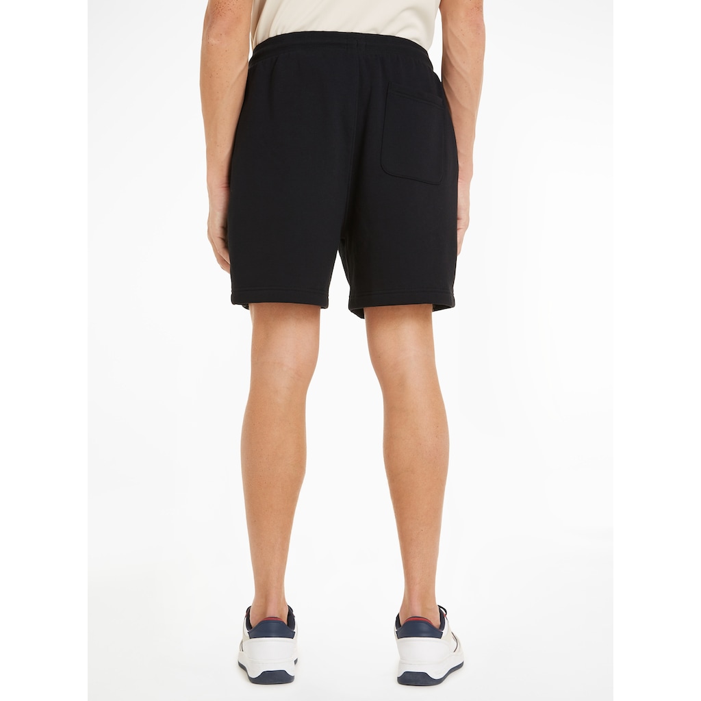 Tommy Jeans Sweatshorts »TJM TOMMY LINEAR BEACH SHORT«, mit Logoschriftzug