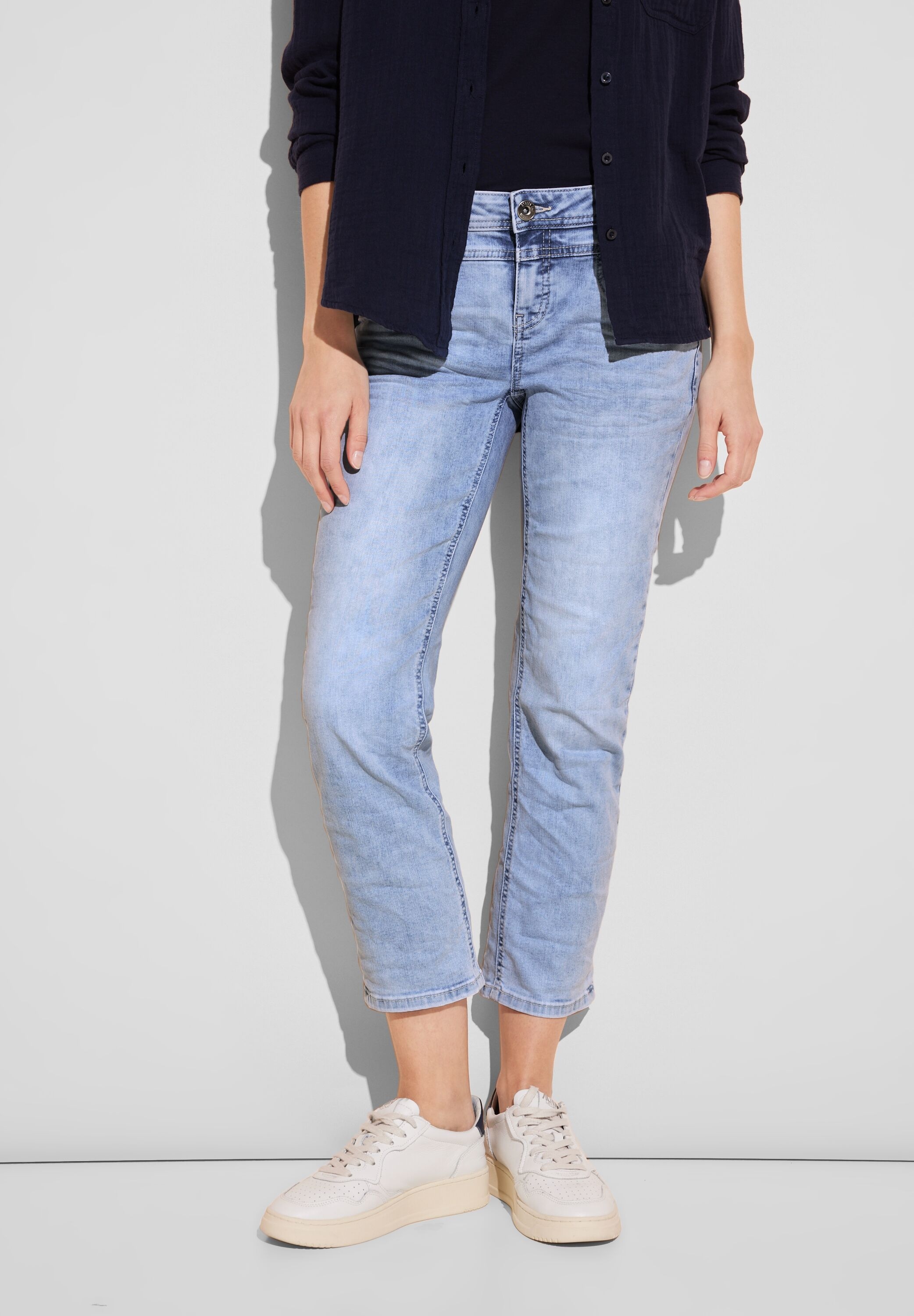 STREET ONE Comfort-fit-Jeans, mit hellgrauer Waschung