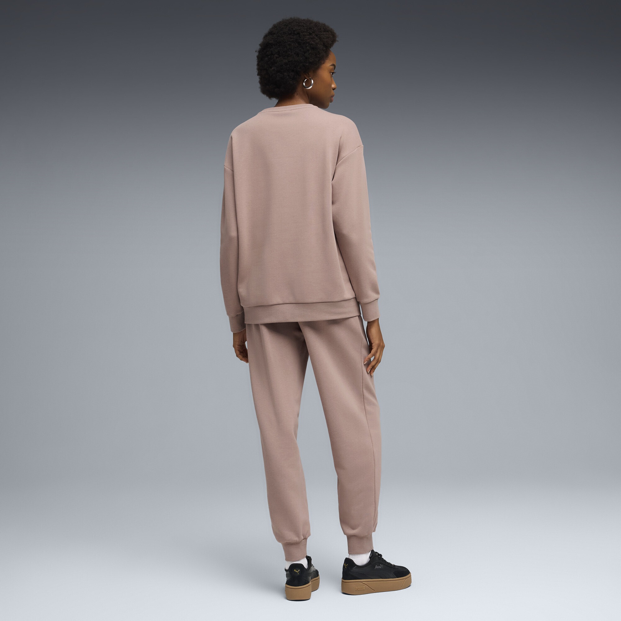 PUMA Jogginganzug »Relaxed Trainingsanzug Damen«