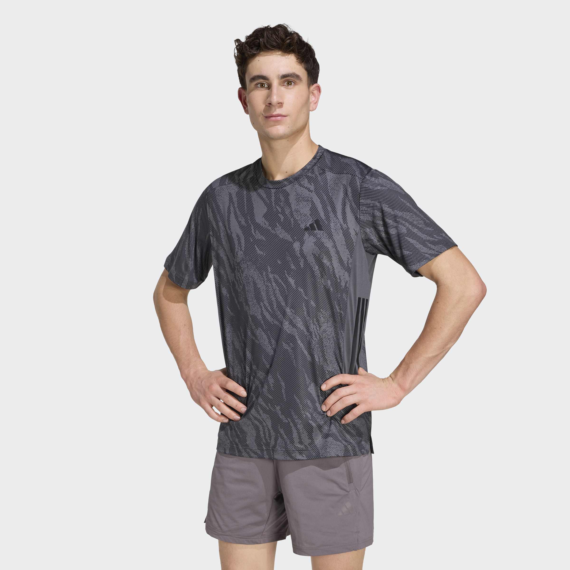 adidas Performance T-Shirt "TECHESS AOP T" sportlicher Stil, mit Rundhalsausschnitt, ohne Verschluss
