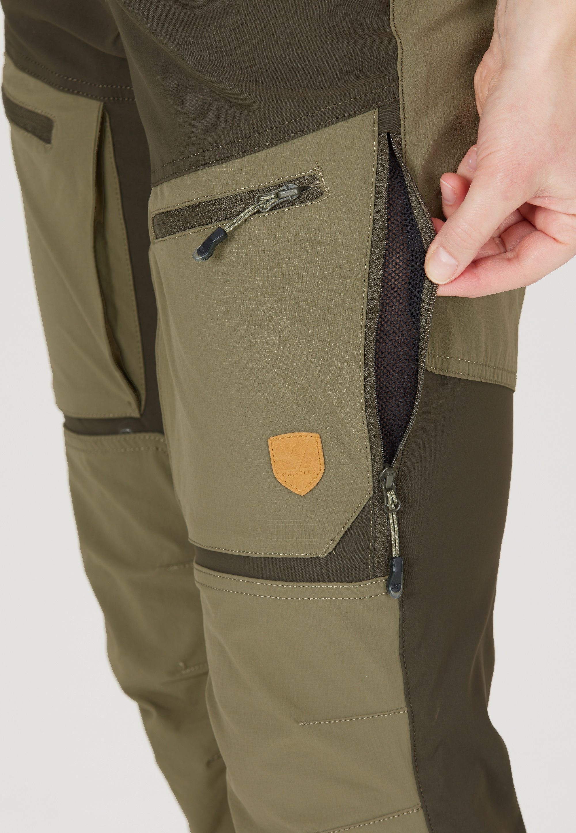 BAUR mit | WHISTLER bestellen Taschen »Kodiak«, praktischen online Softshellhose